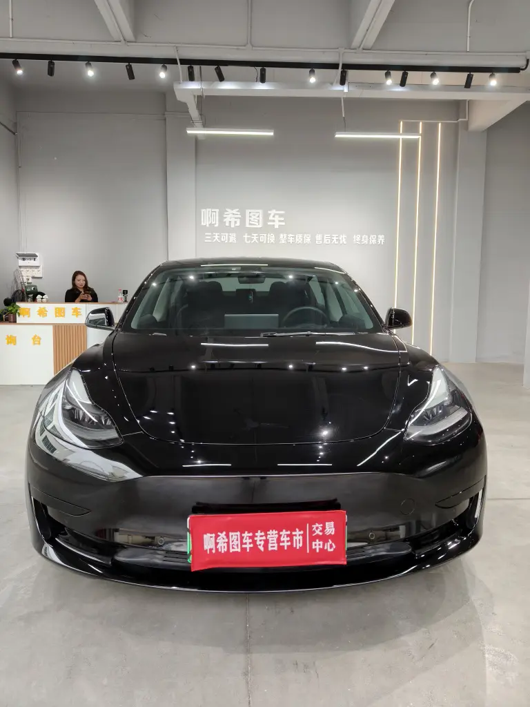 Tesla Model 3  из Китая