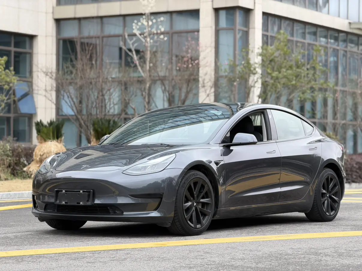 Tesla Model 3  из Китая