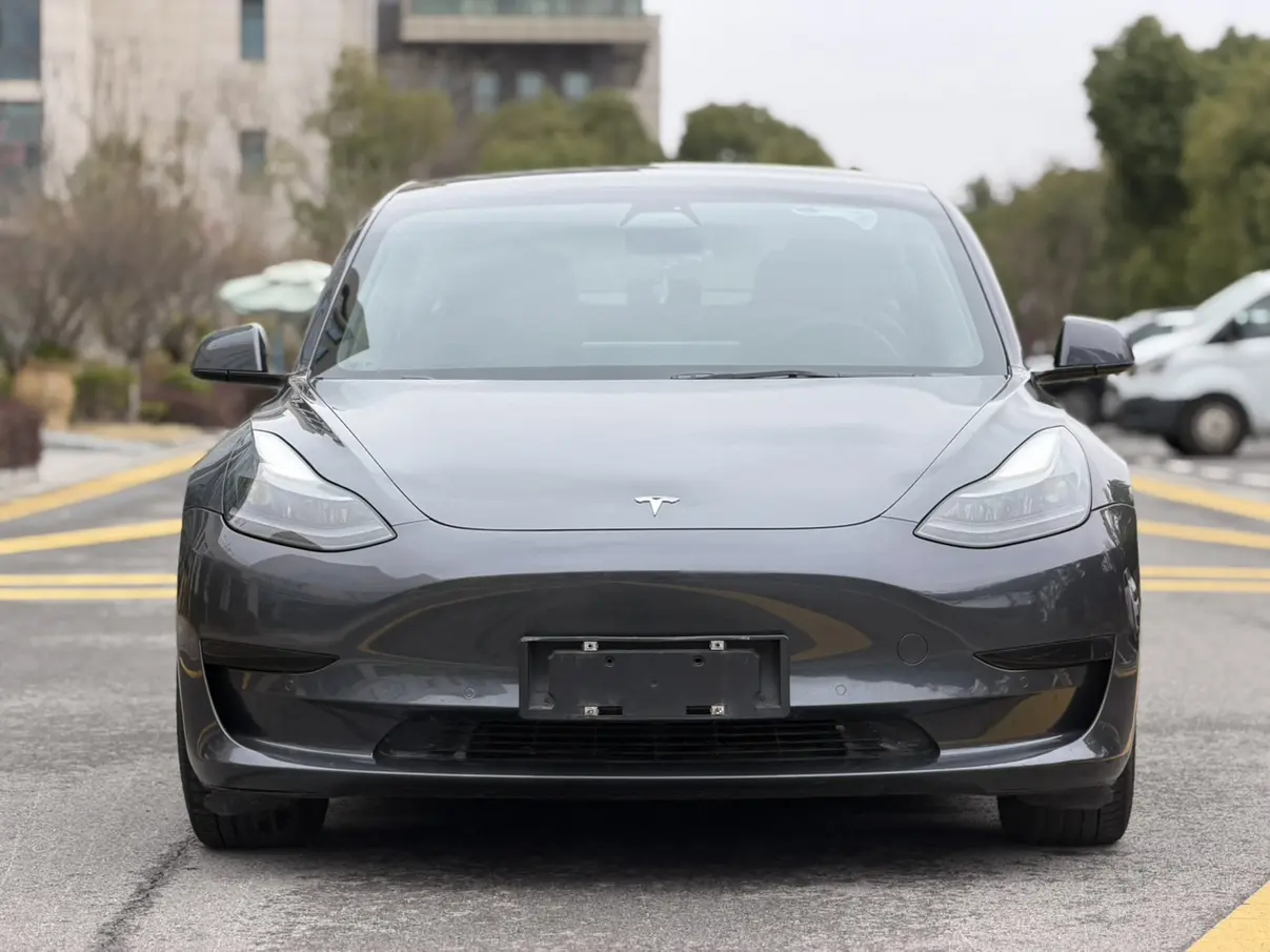 Tesla Model 3  из Китая