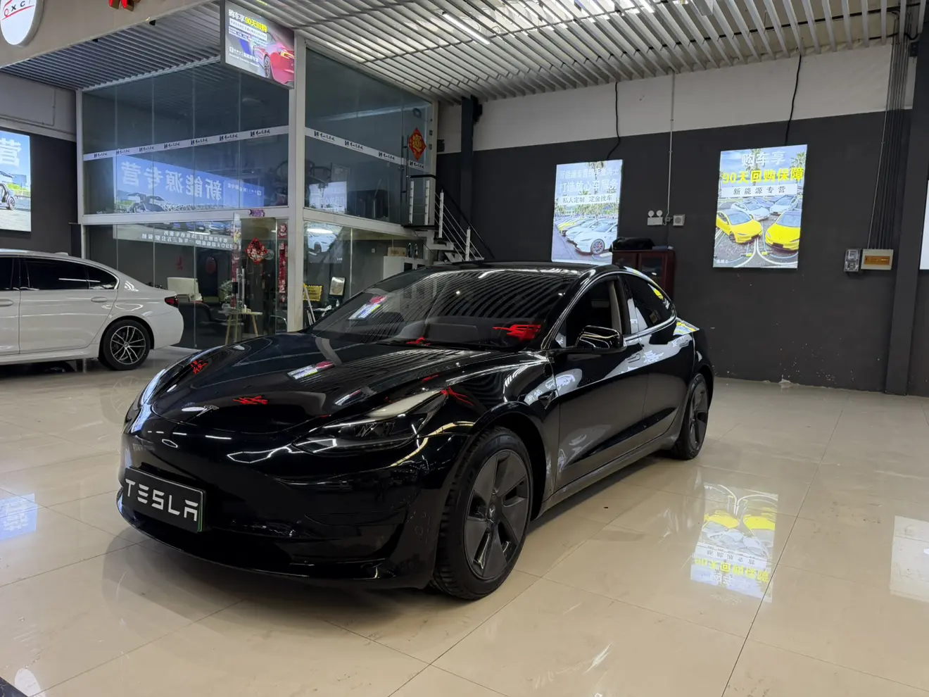 Tesla Model 3  из Китая