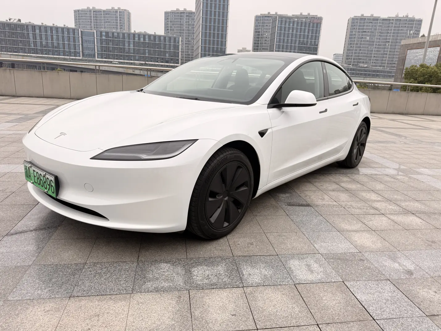 Tesla Model 3  из Китая