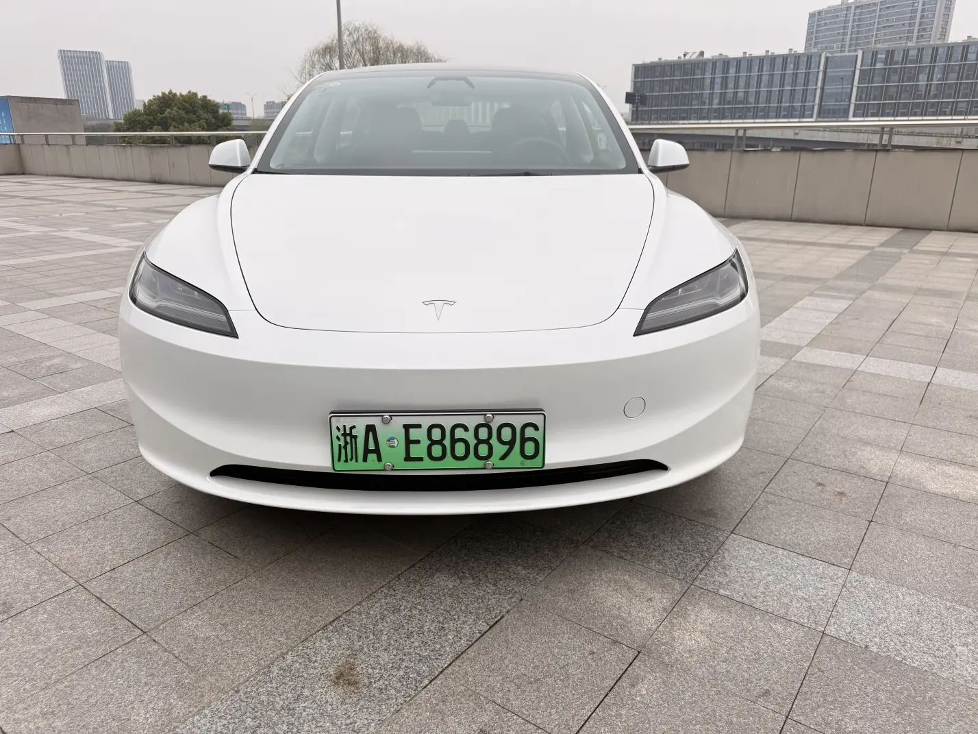 Tesla Model 3  из Китая
