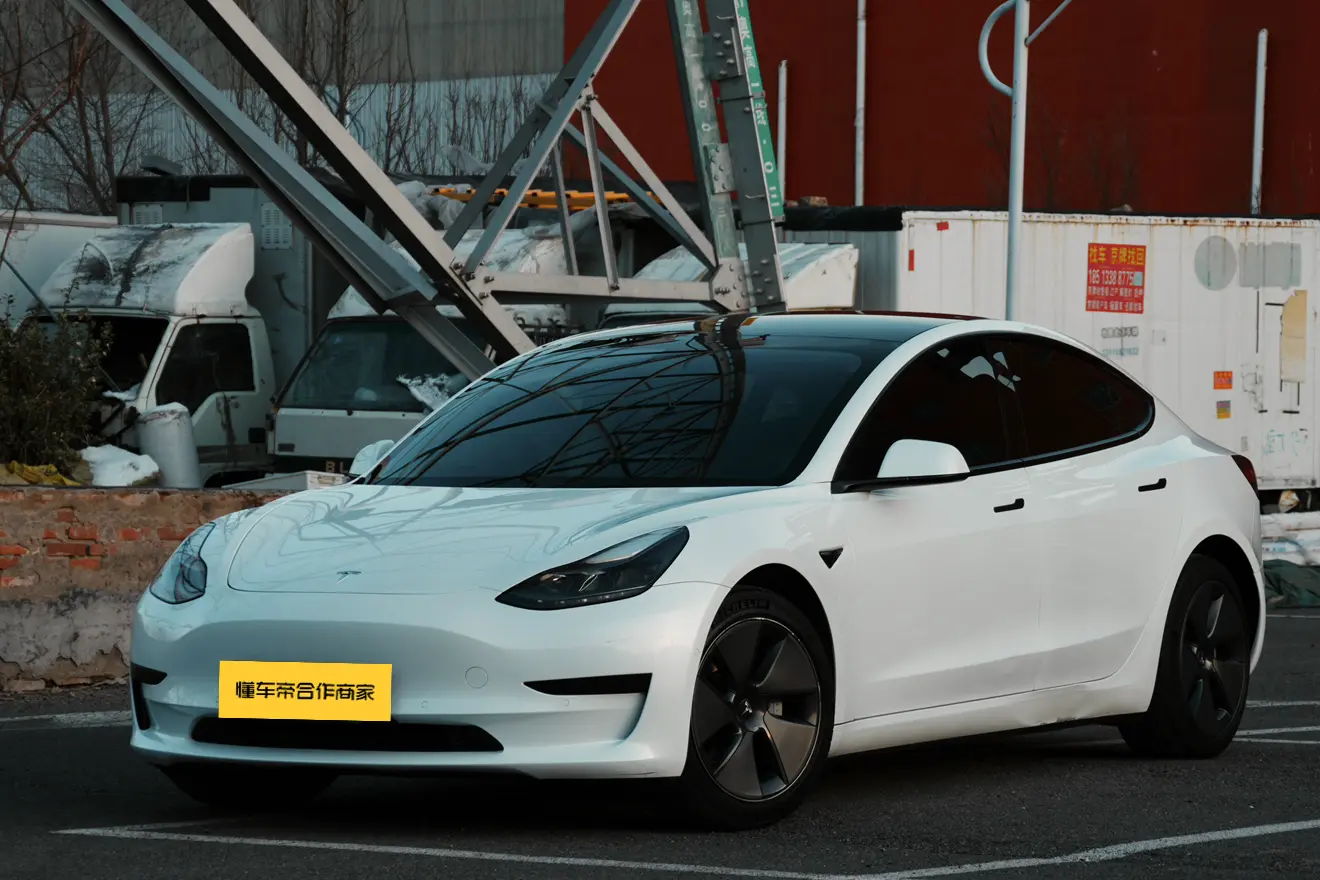 Tesla Model 3  из Китая