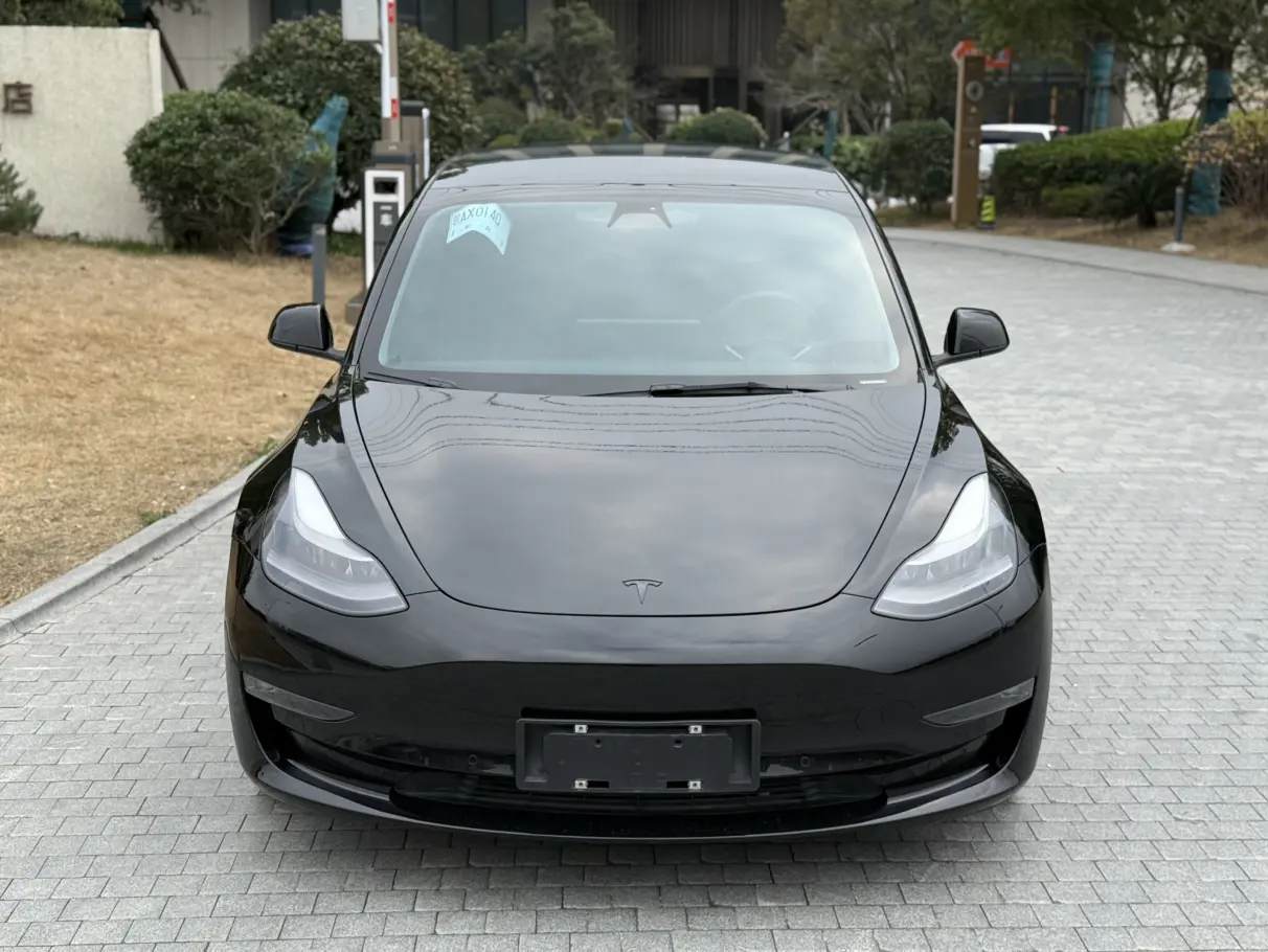 Tesla Model 3  из Китая