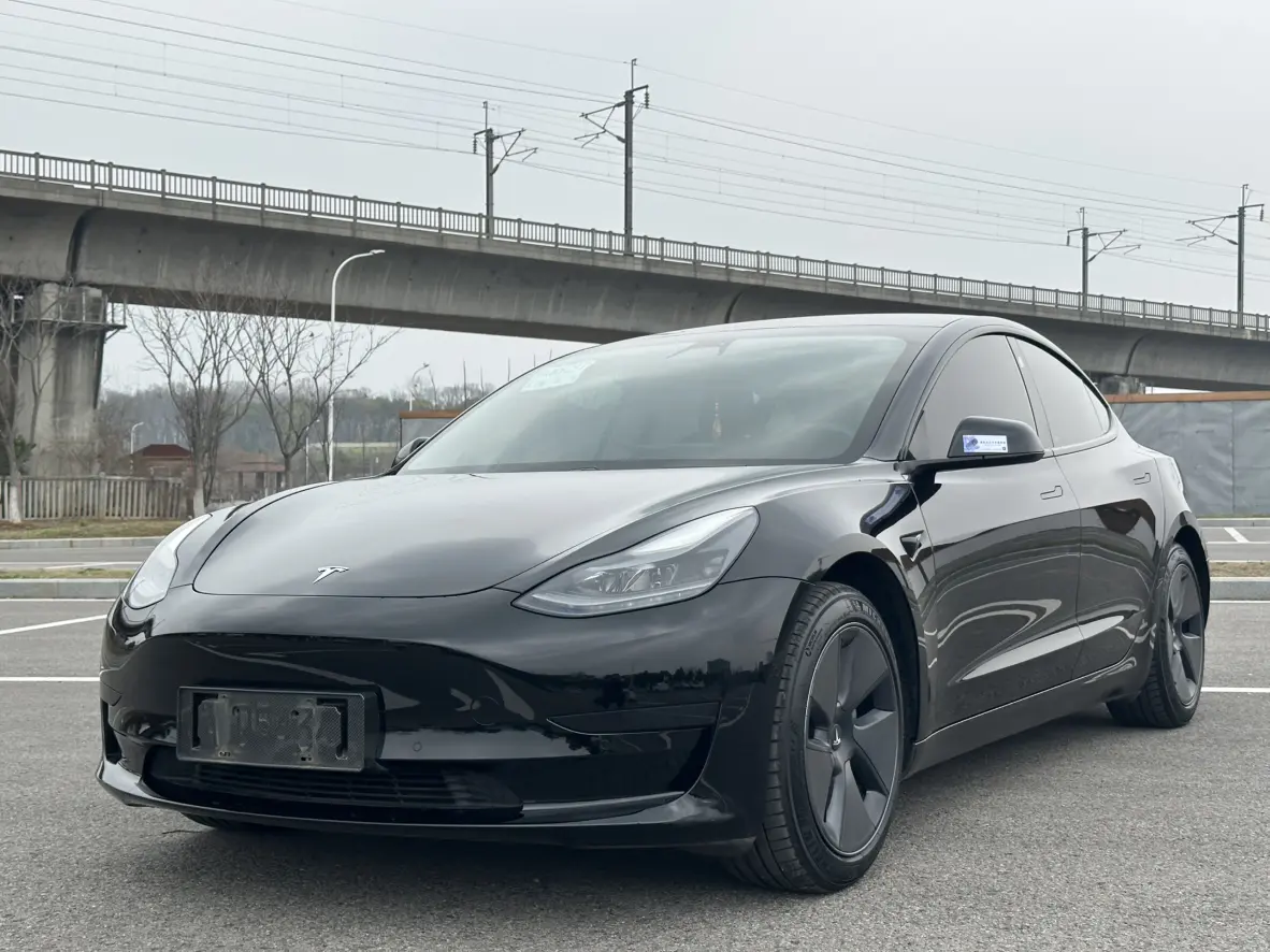 Tesla Model 3  из Китая