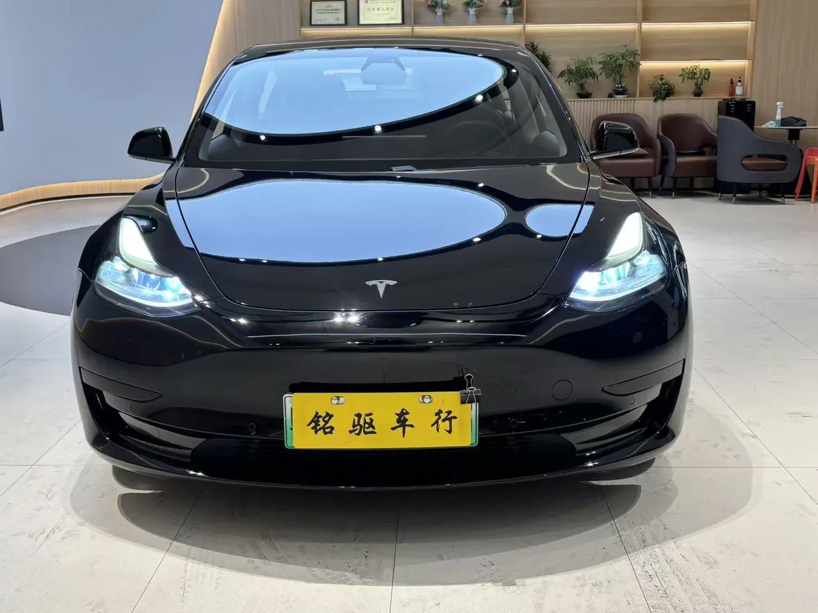 Tesla Model 3  из Китая