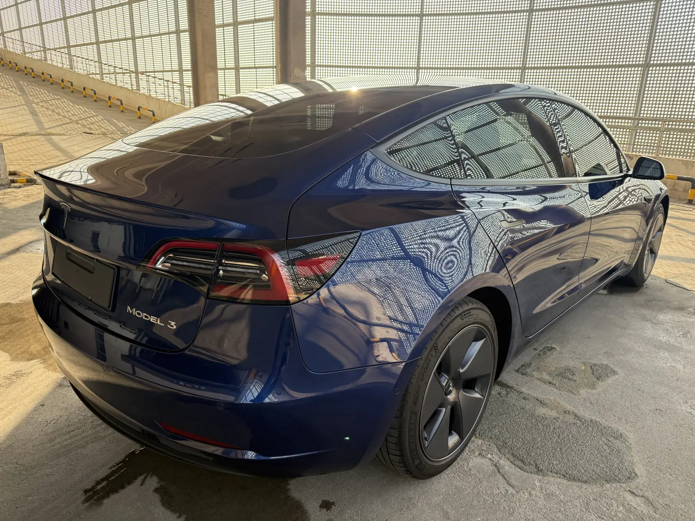 Tesla Model 3  из Китая