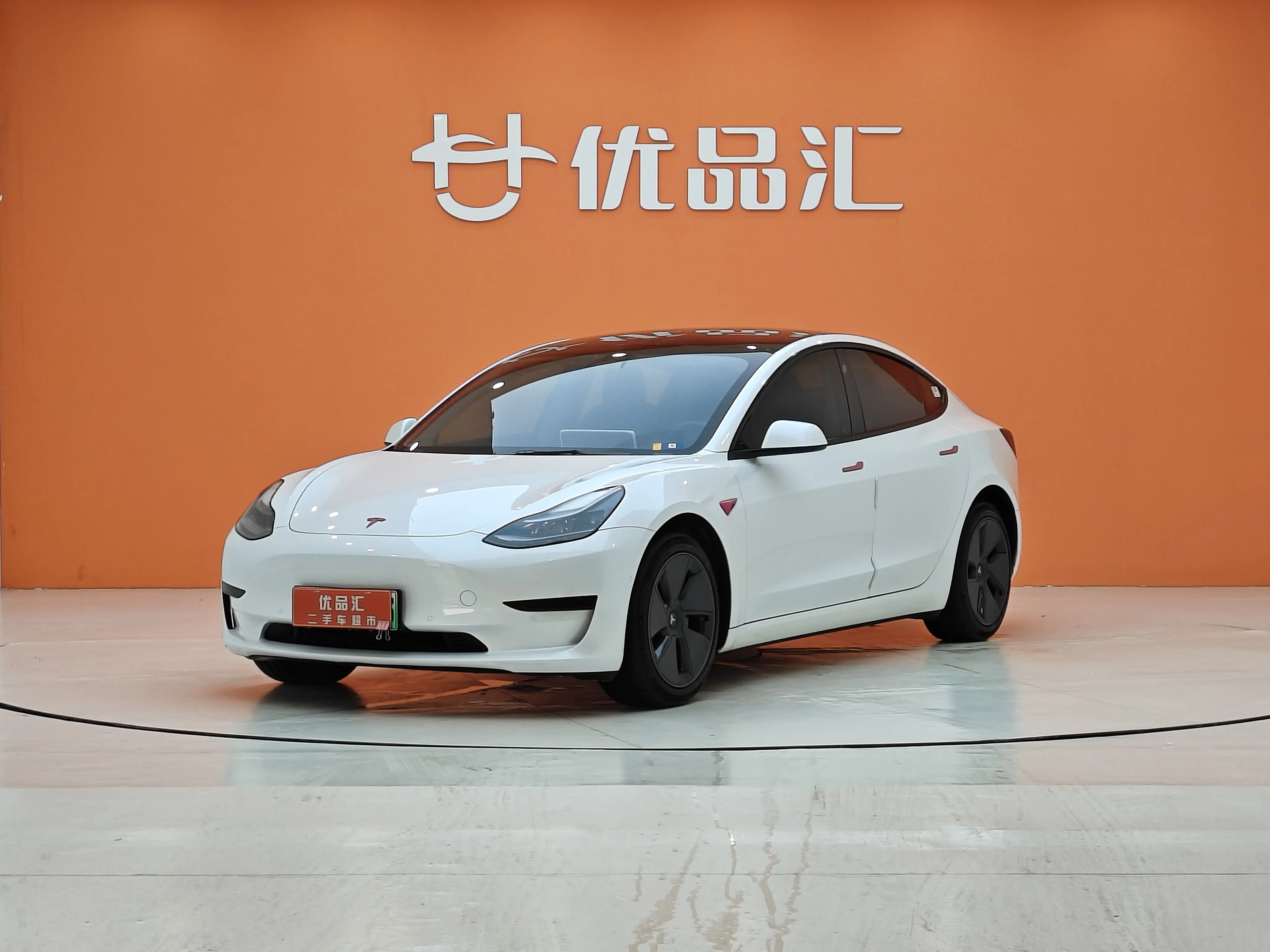 Tesla Model 3  из Китая