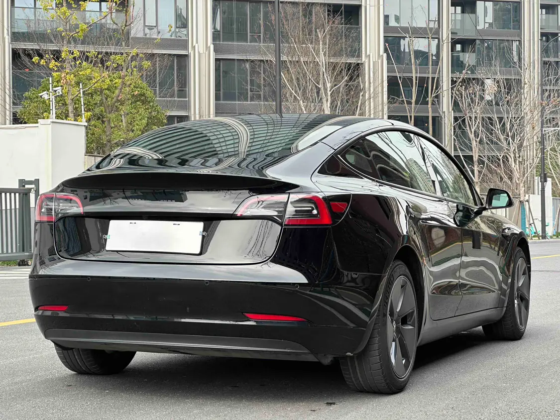 Tesla Model 3  из Китая