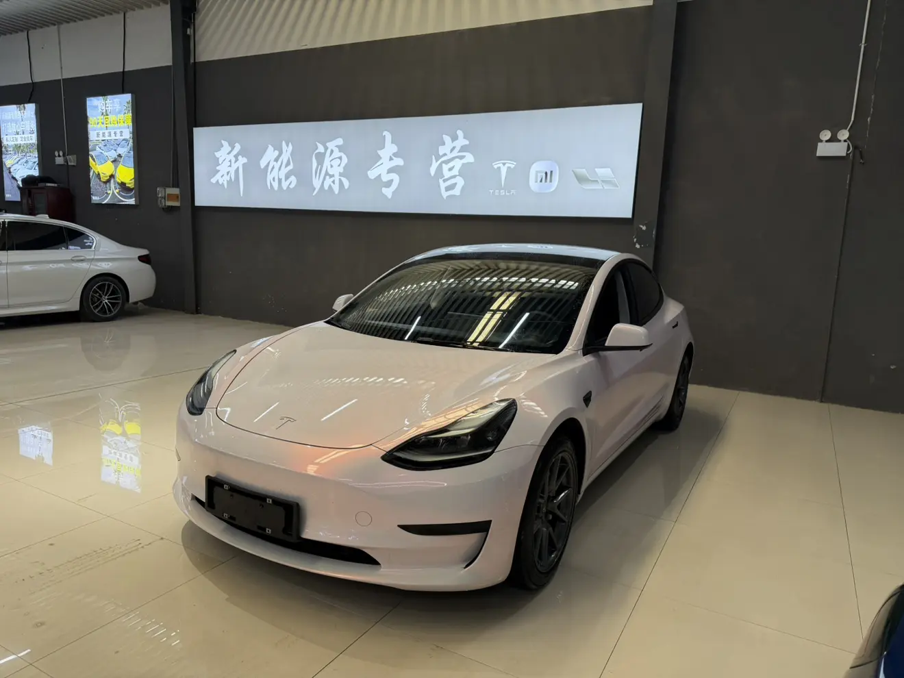 Tesla Model 3  из Китая