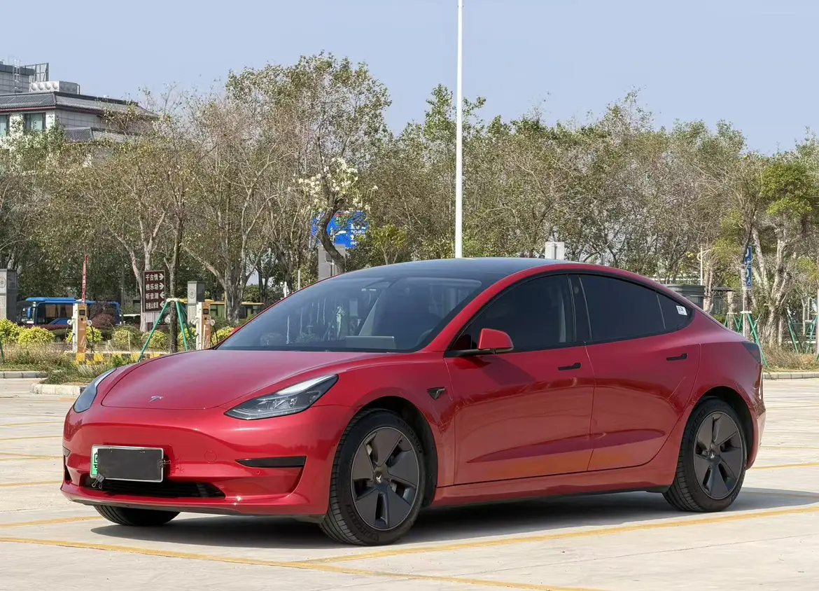 Tesla Model 3  из Китая