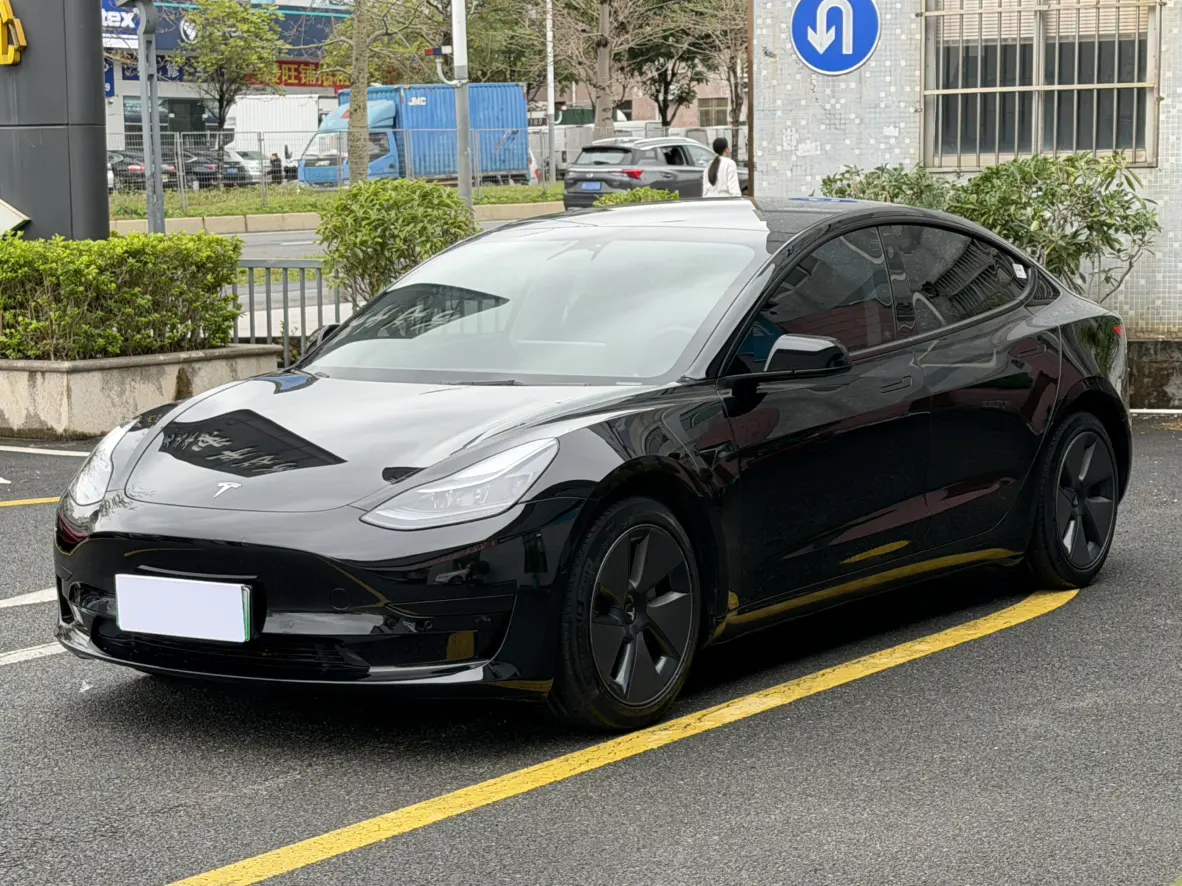 Tesla Model 3  из Китая