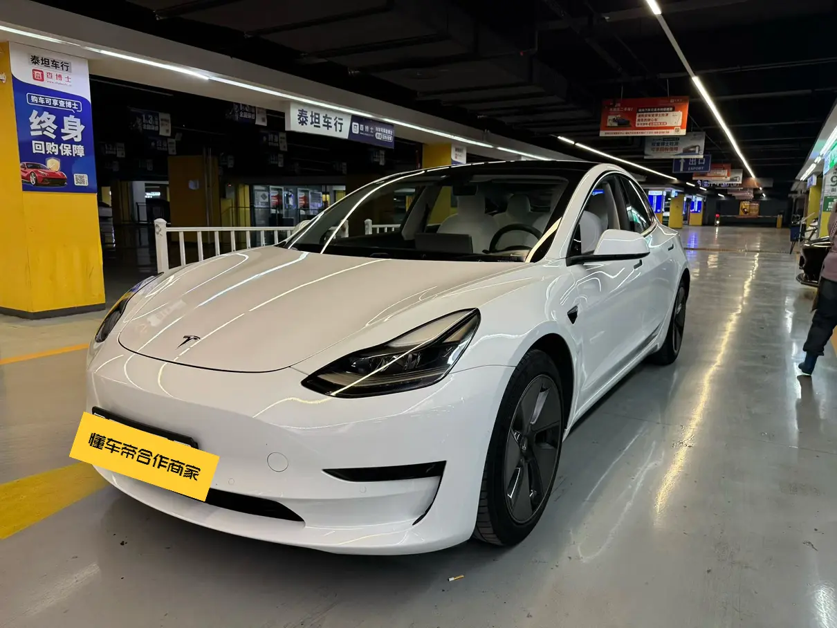 Tesla Model 3  из Китая