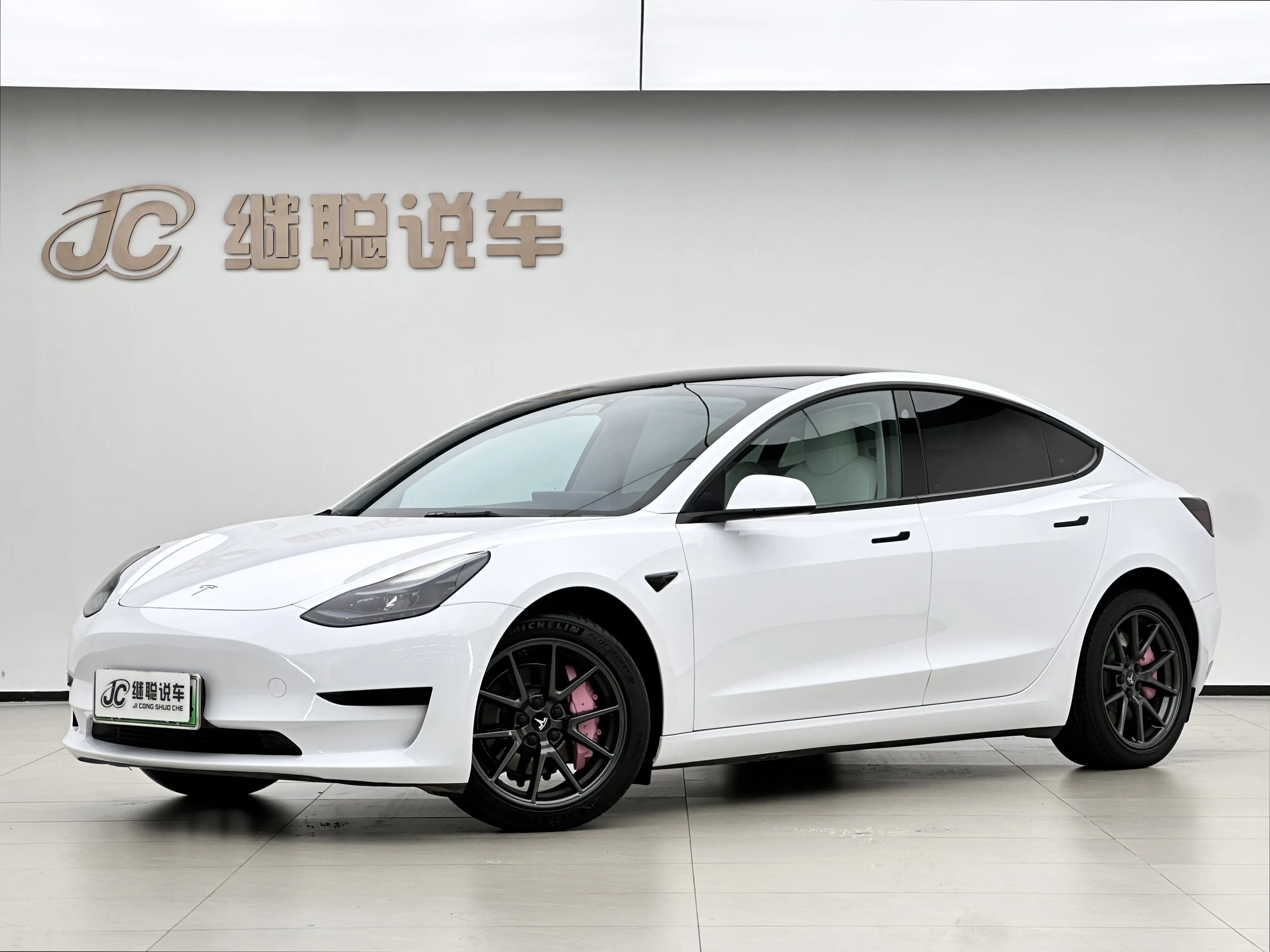 Tesla Model 3  из Китая