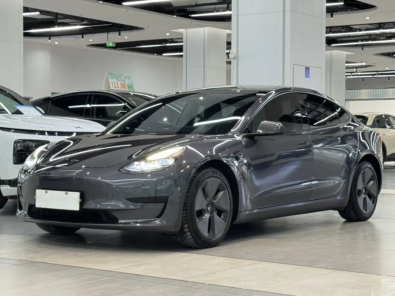 Tesla Model 3  из Китая