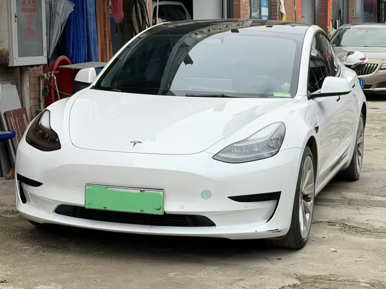Tesla Model 3  из Китая