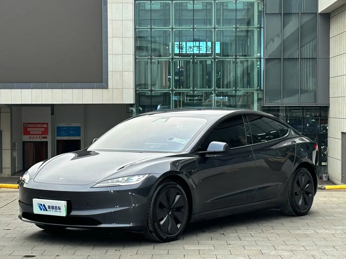 Tesla Model 3  из Китая