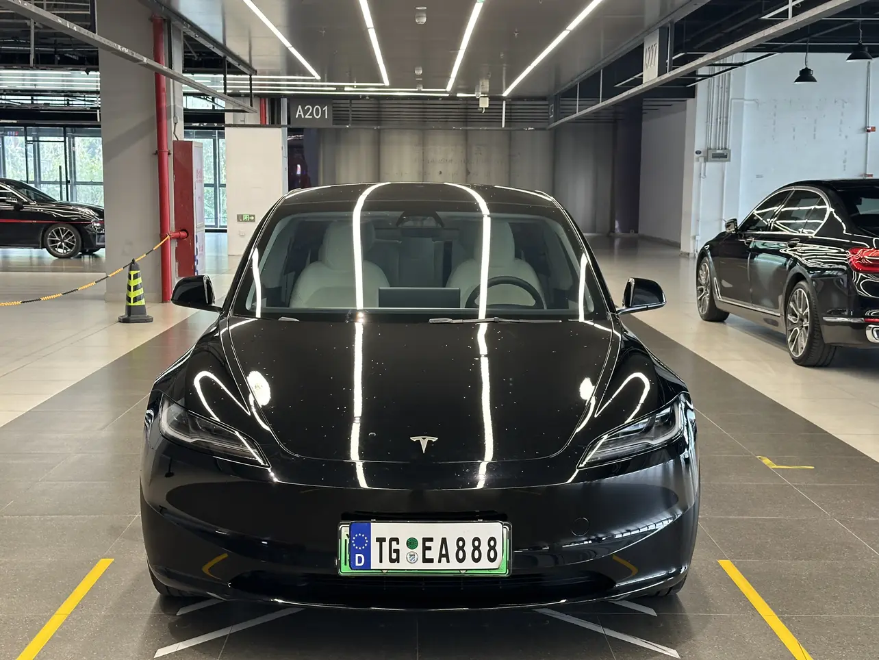 Tesla Model 3  из Китая