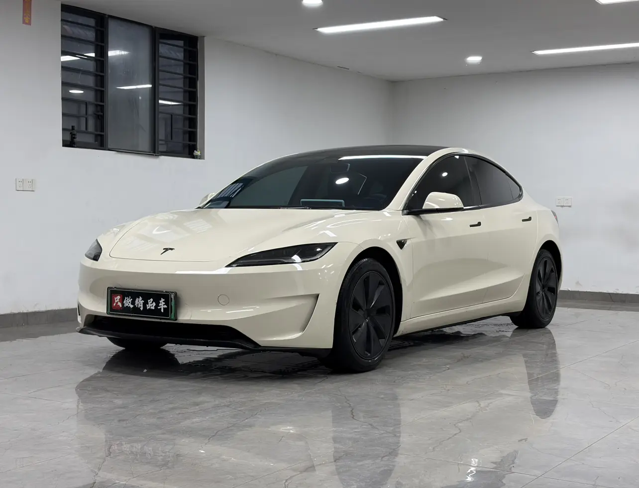 Tesla Model 3  из Китая