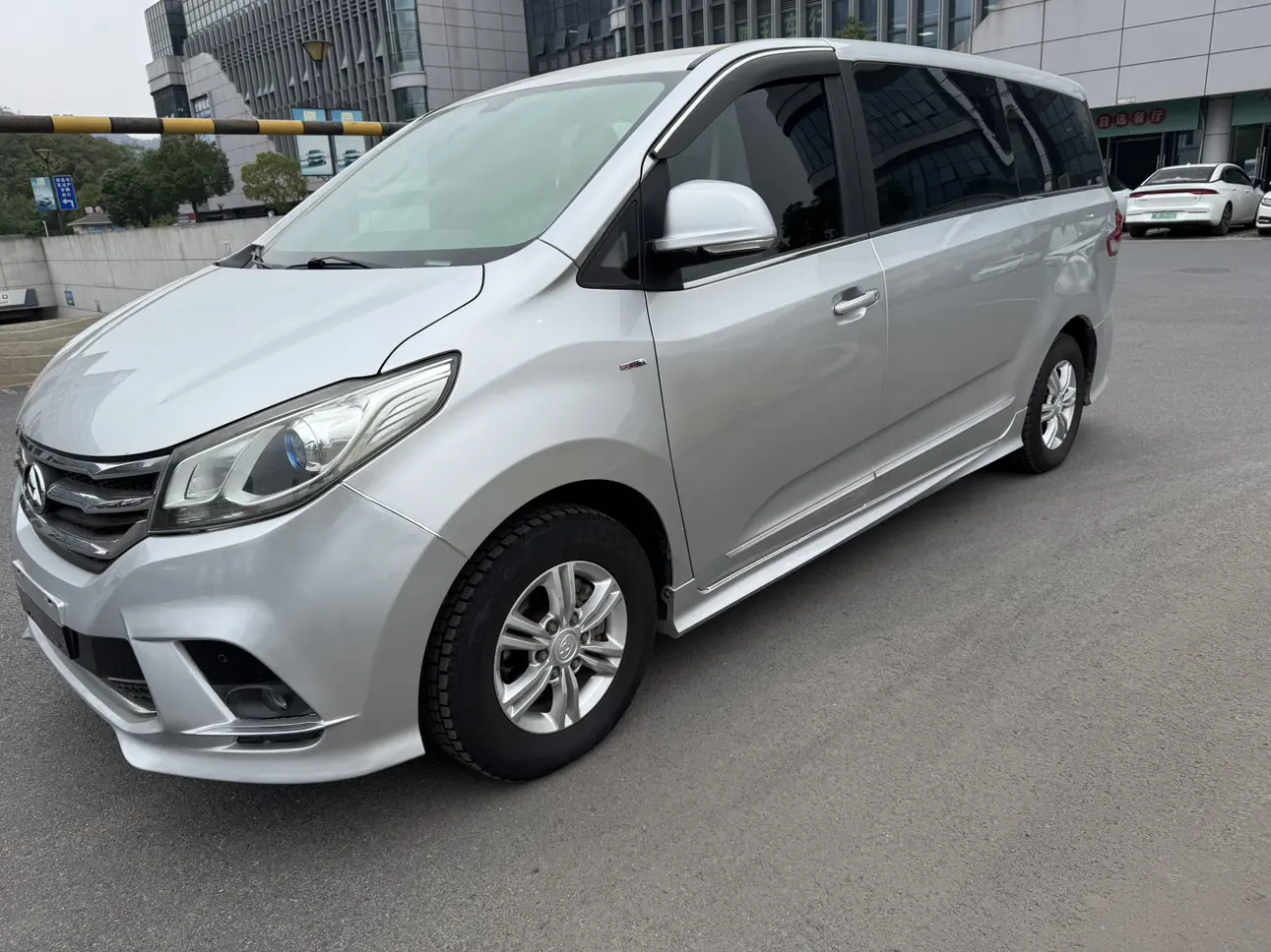 Datong Maxus G10