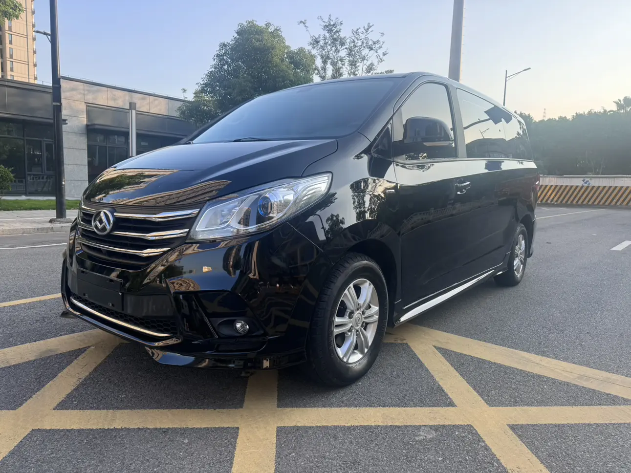 Datong Maxus G10