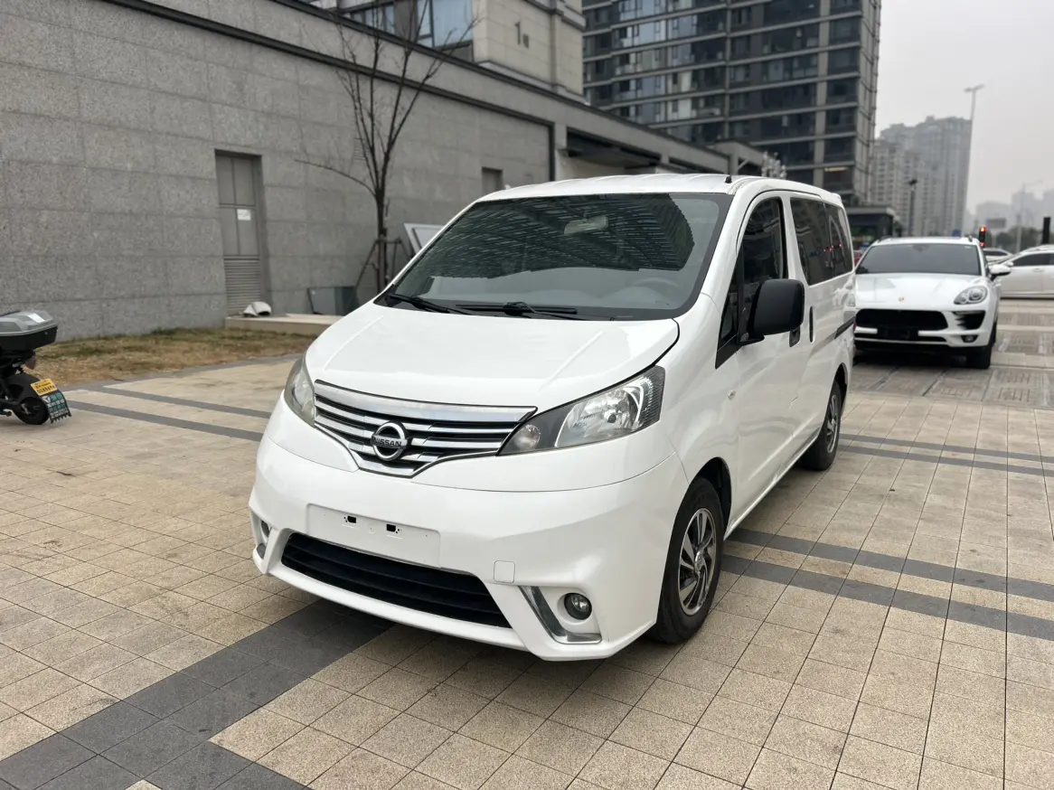 Nissan NV200