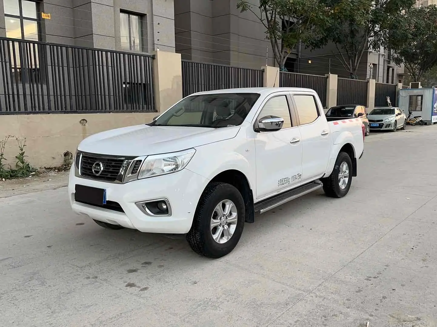 Nissan Navara  из Китая