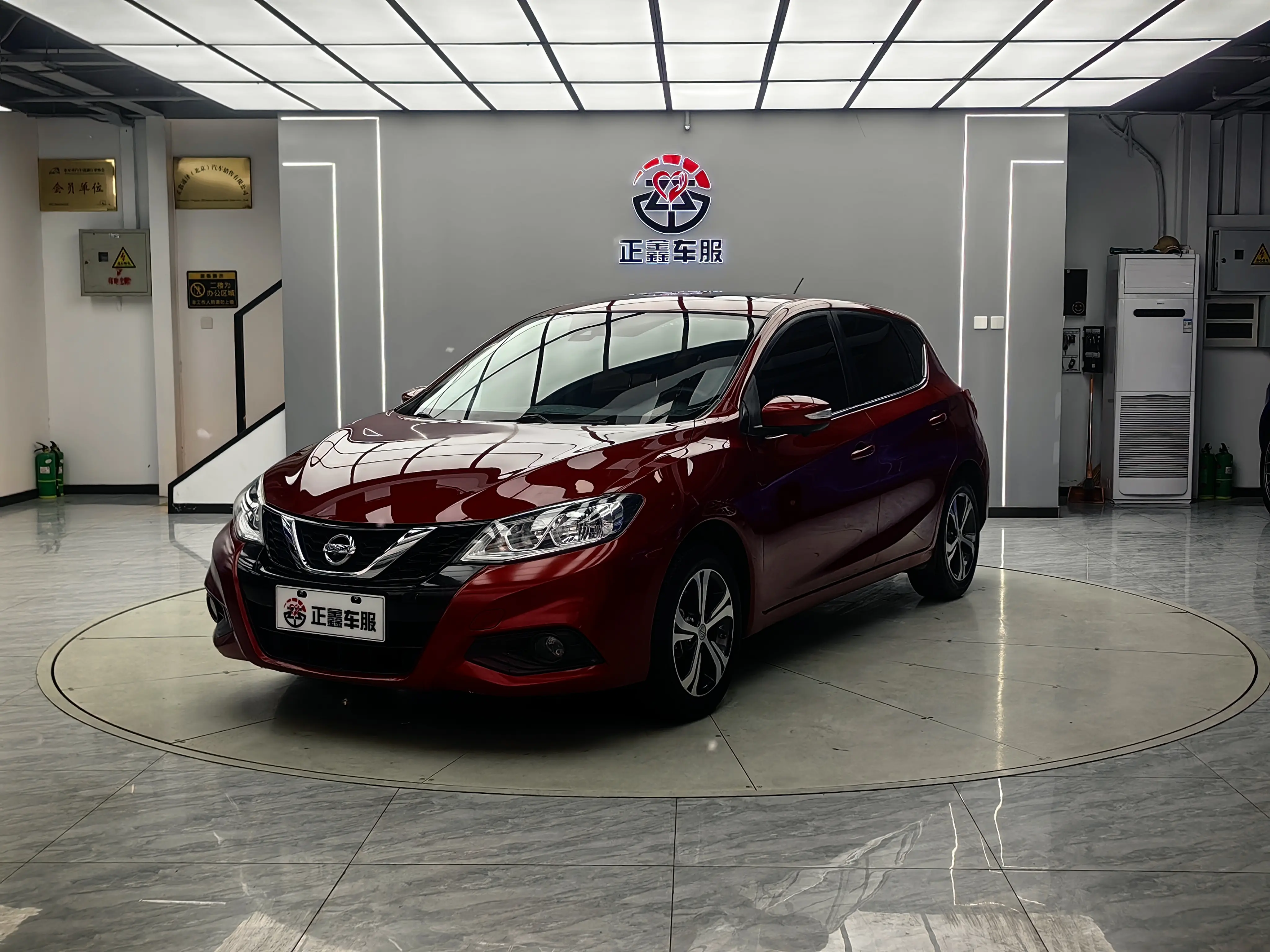 Nissan Tiida  из Китая