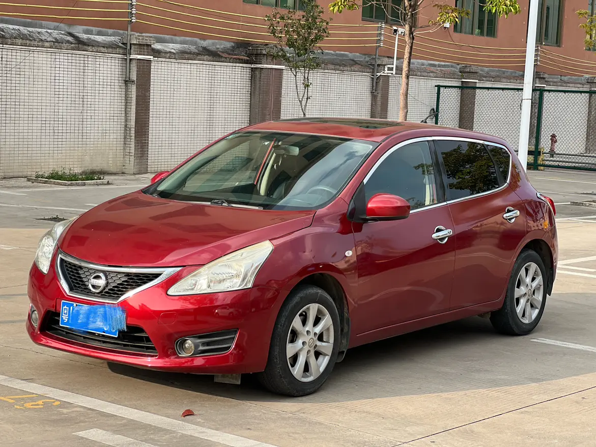 Nissan Tiida  из Китая