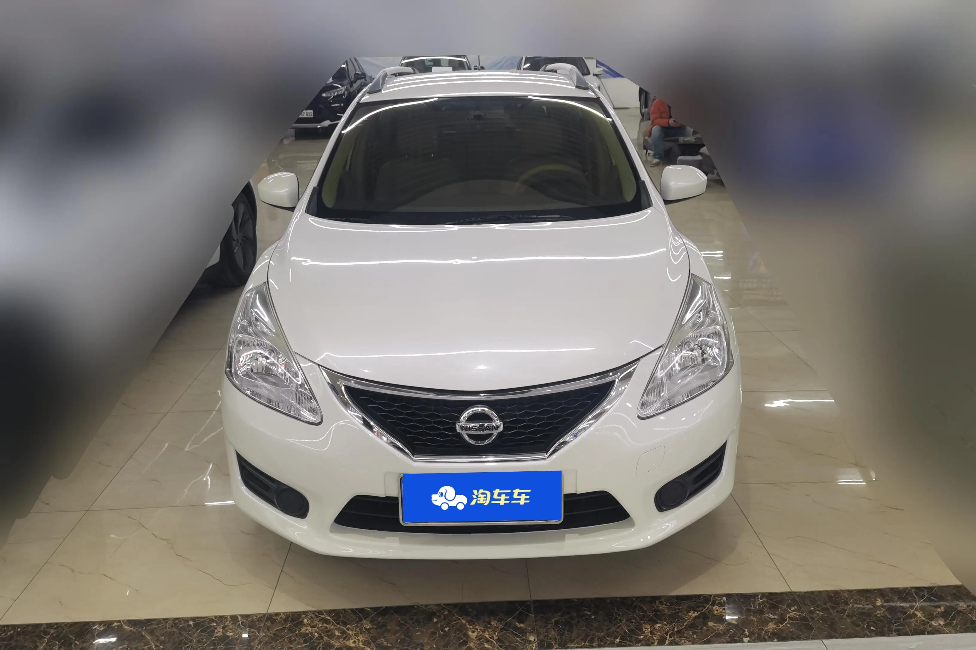 Nissan Tiida  из Китая