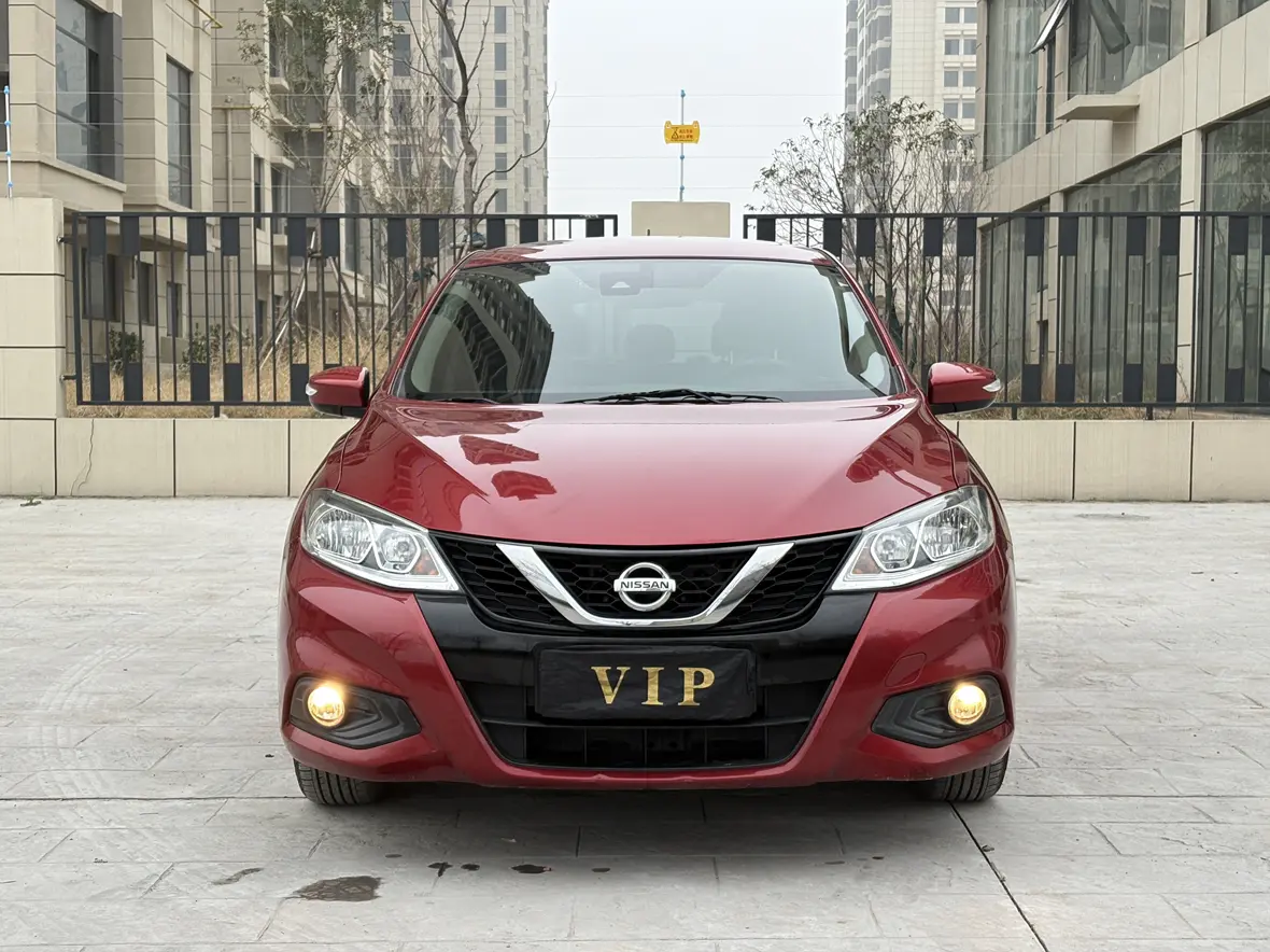 Nissan Tiida  из Китая