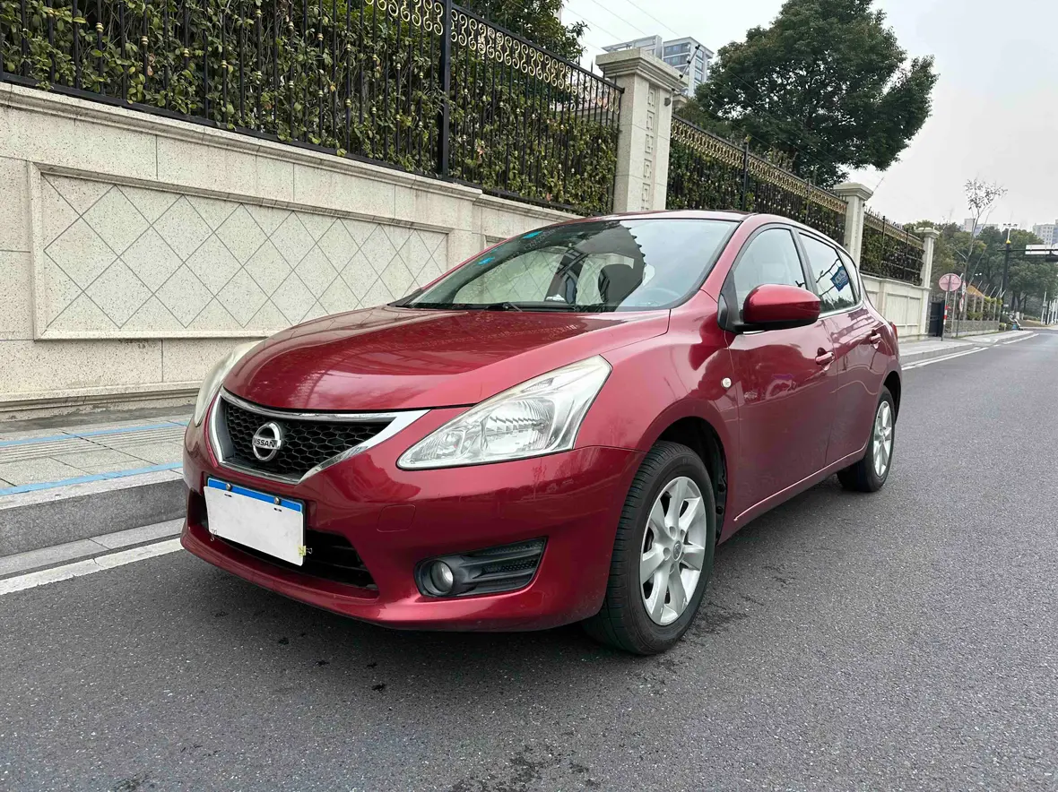 Nissan Tiida  из Китая