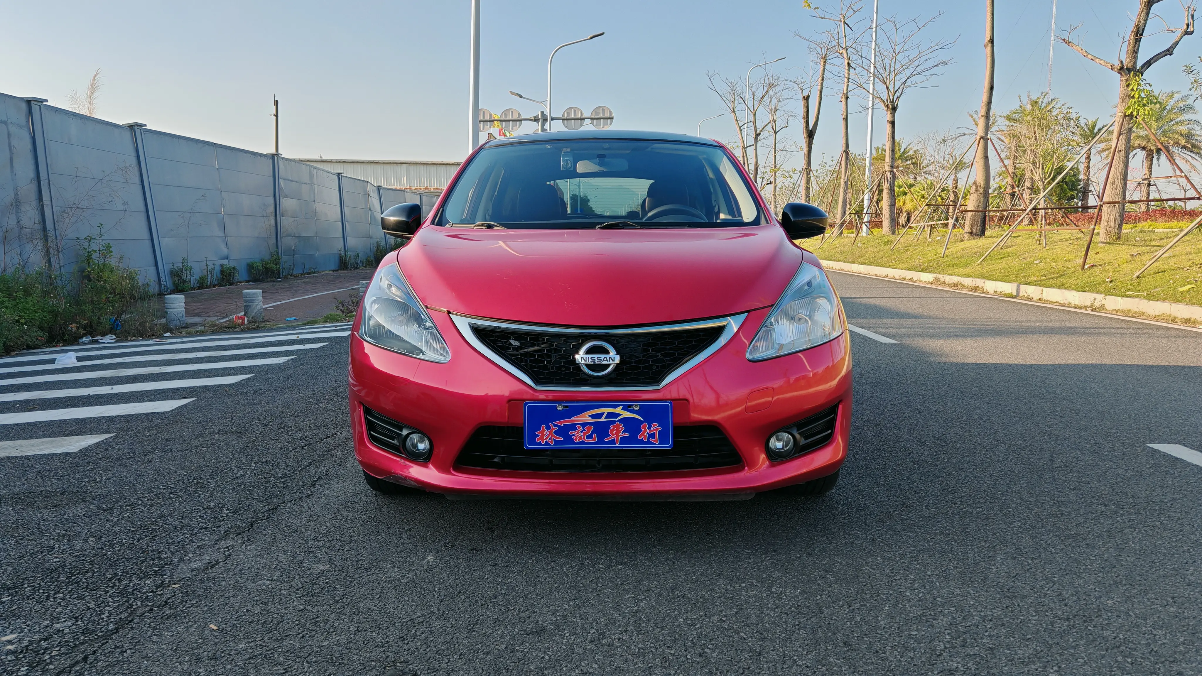 Nissan Tiida  из Китая