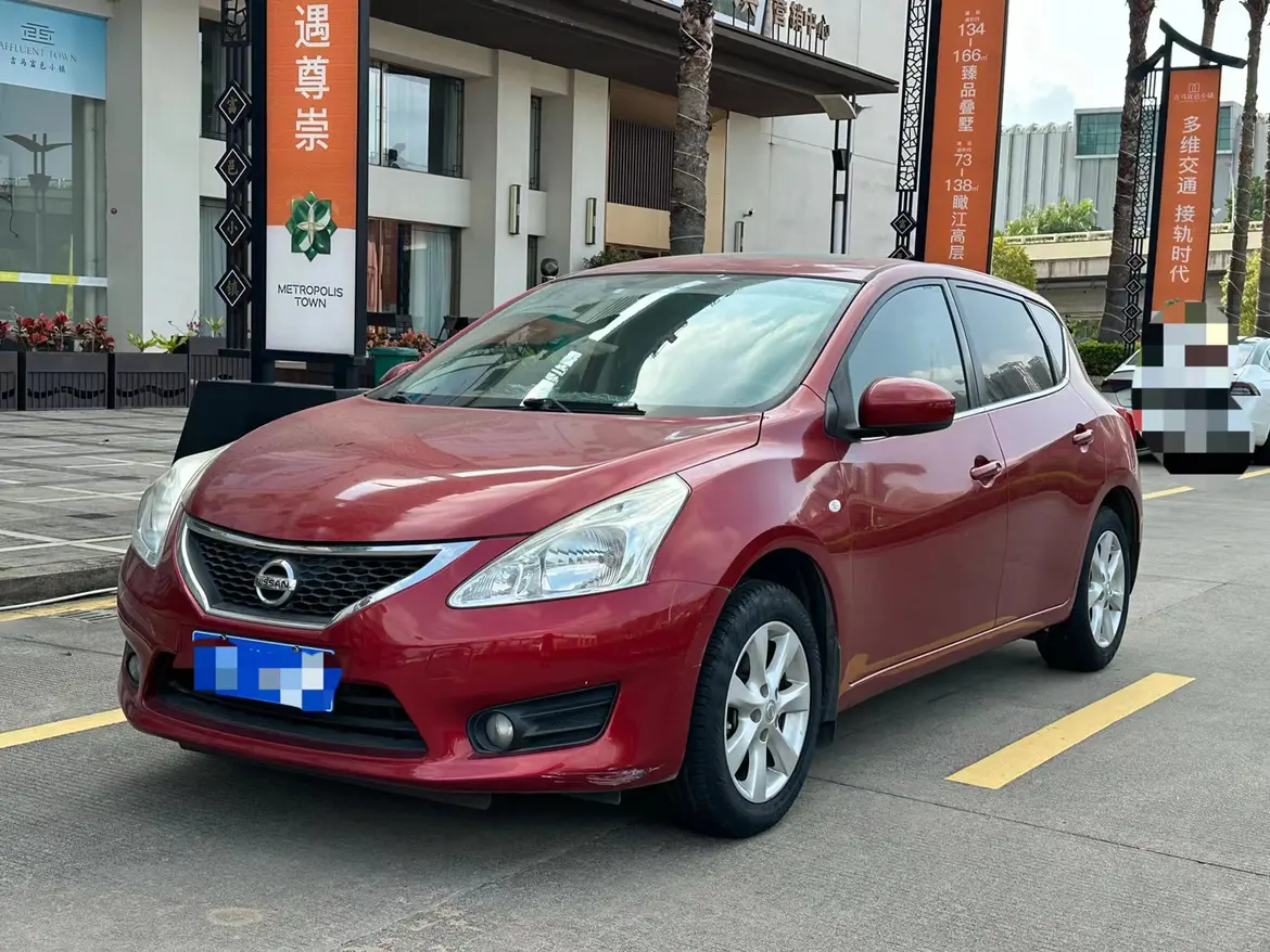 Nissan Tiida  из Китая