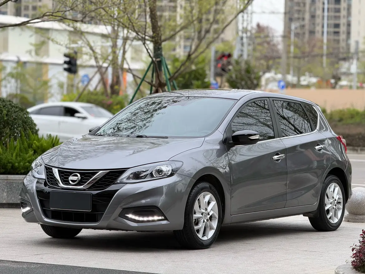 Nissan Tiida  из Китая