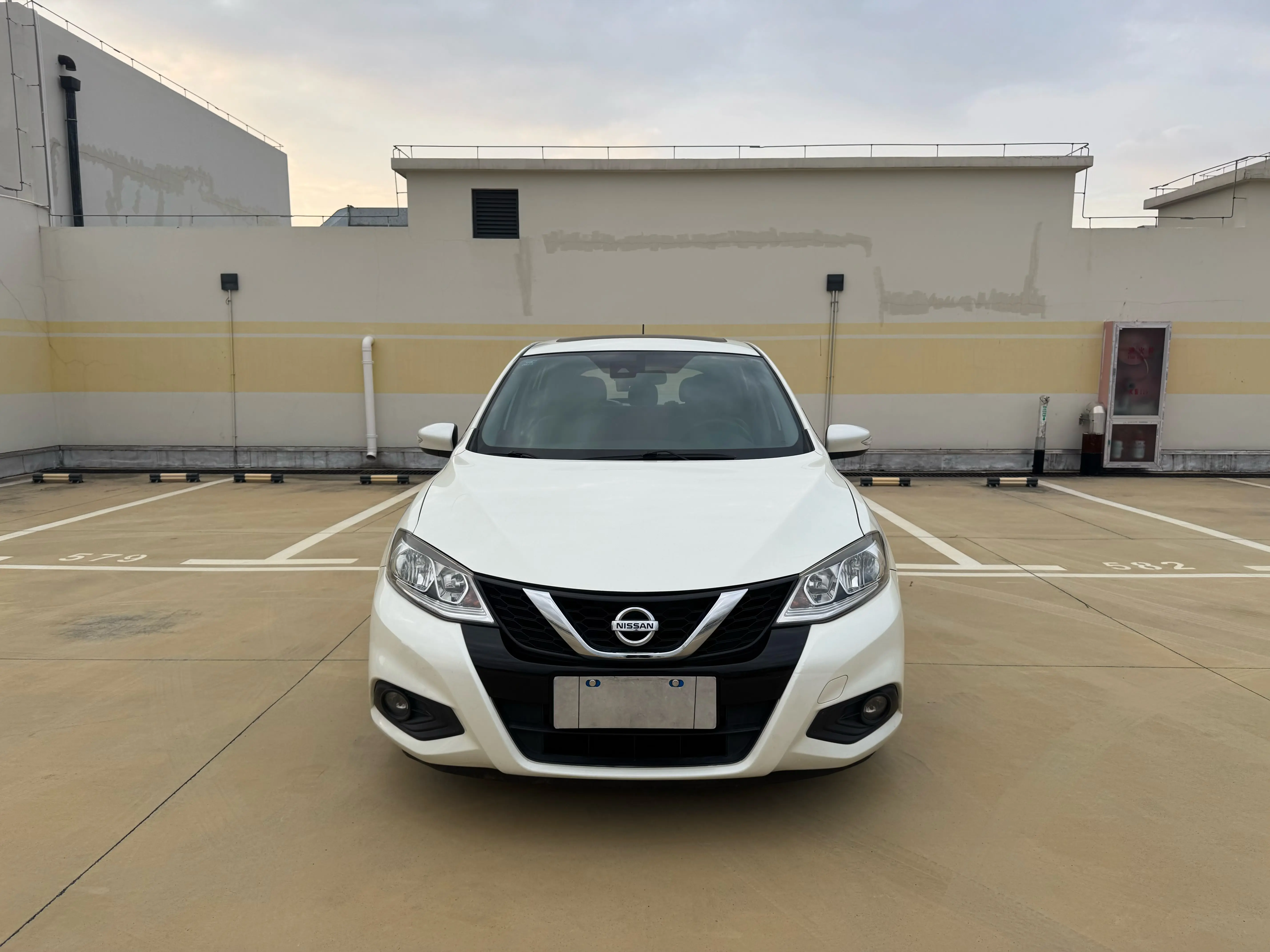 Nissan Tiida  из Китая