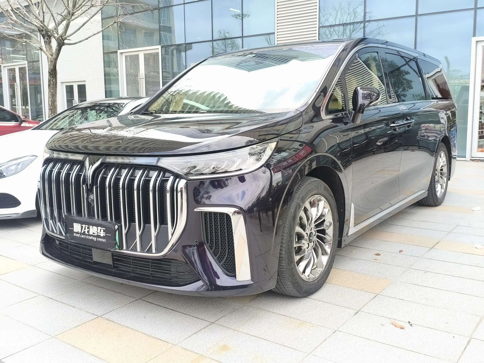 Voyah Lantu Dreamer PHEV  из Китая