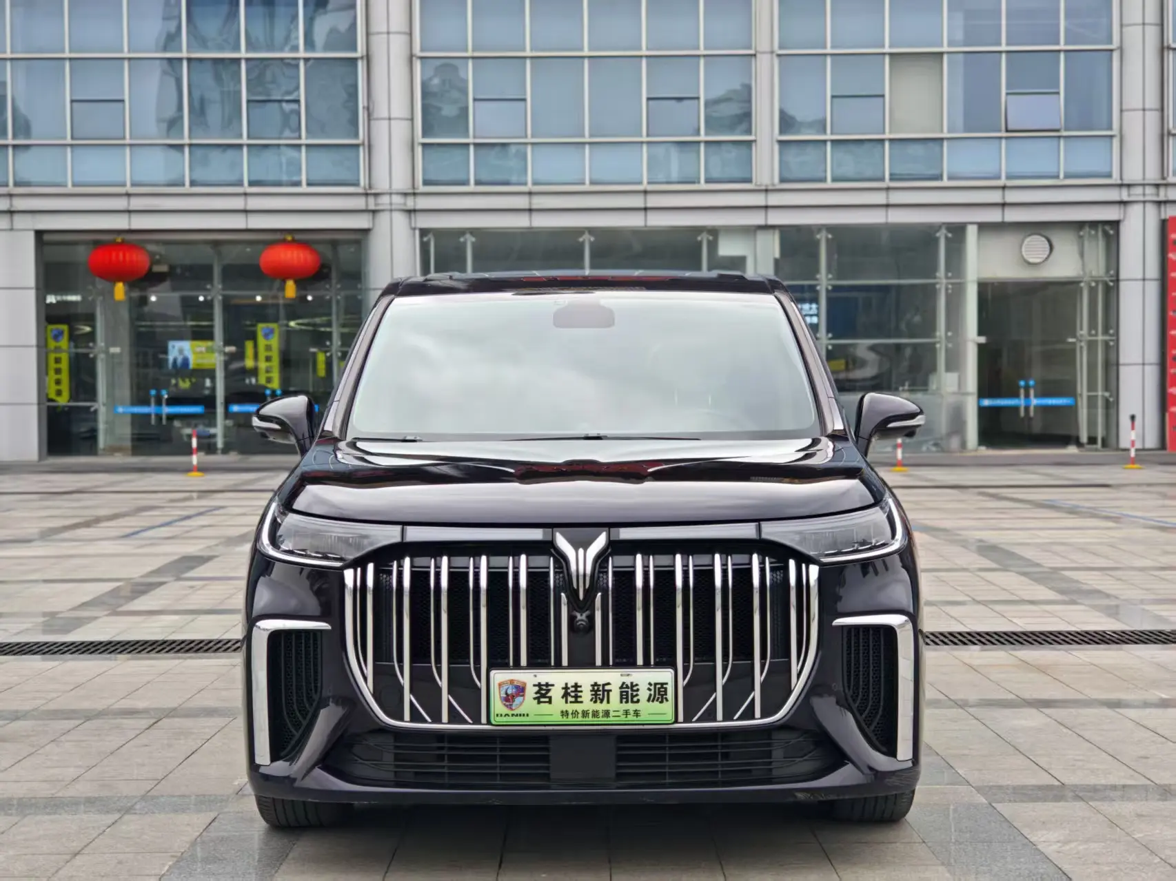 Voyah Lantu Dreamer PHEV  из Китая