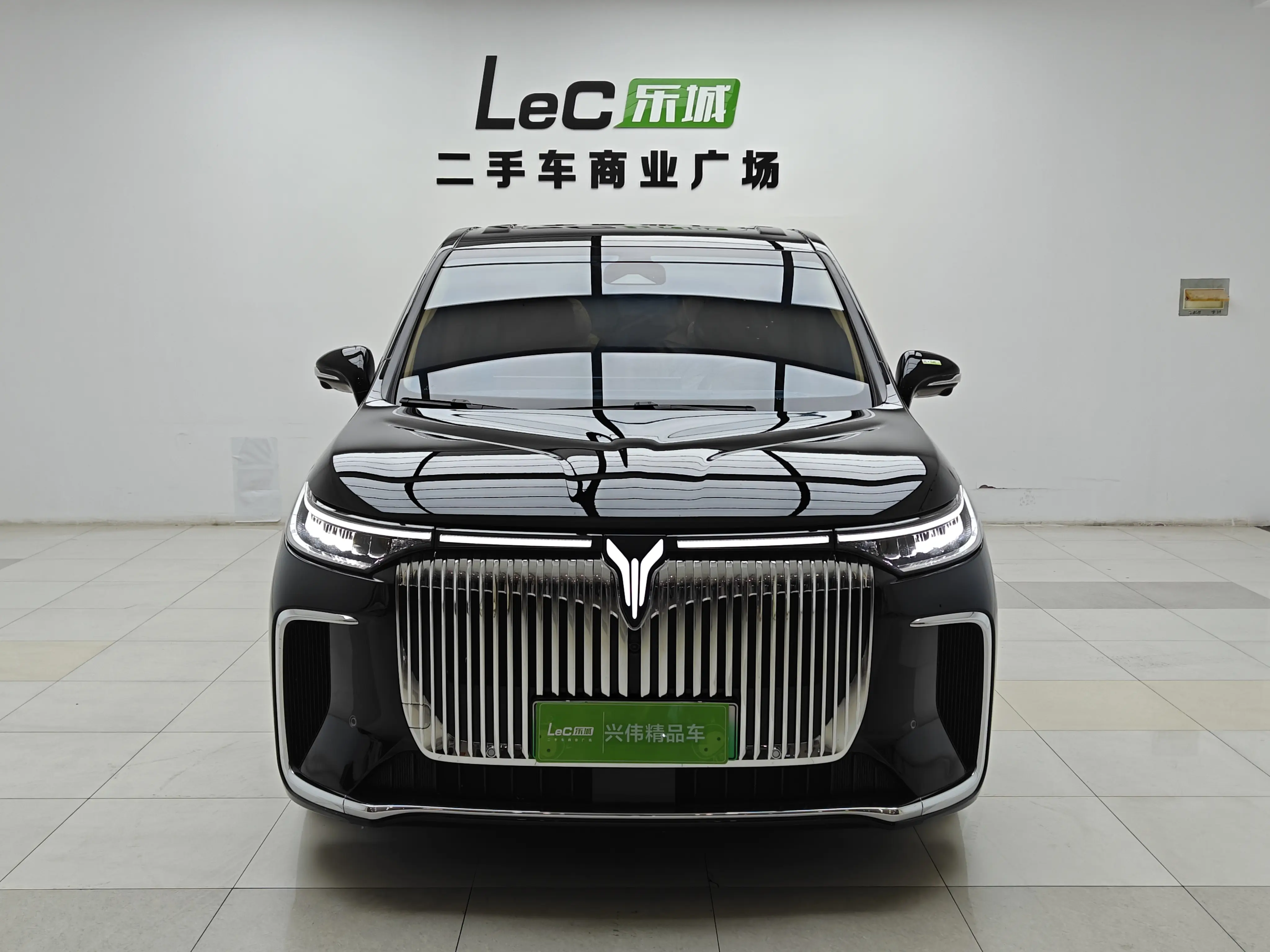 Voyah Lantu Dreamer PHEV  из Китая