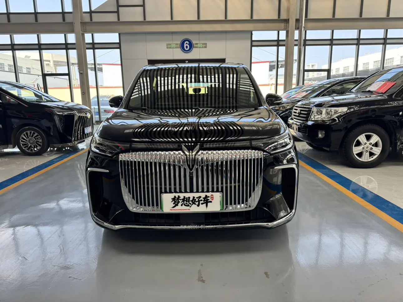 Voyah Lantu Dreamer PHEV  из Китая