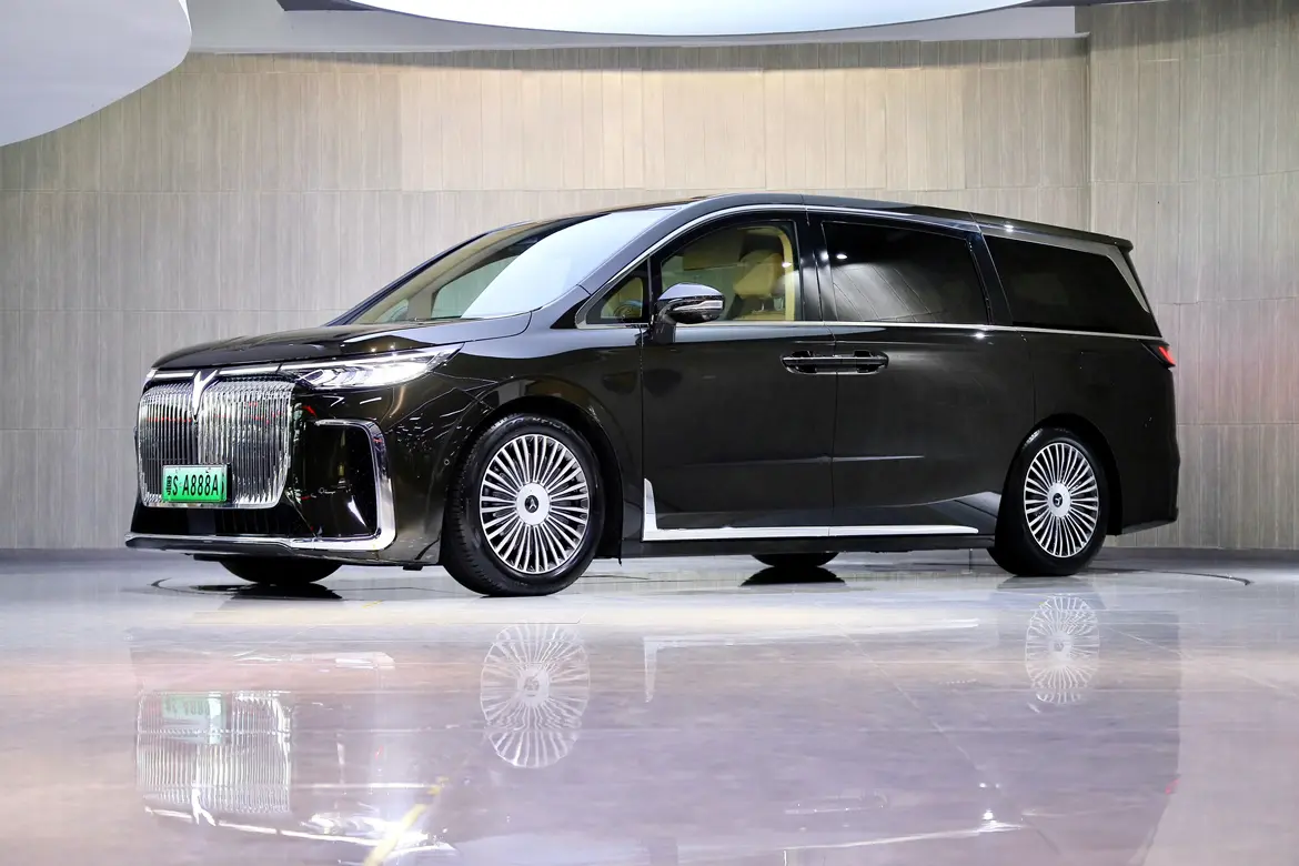 Voyah Lantu Dreamer PHEV  из Китая