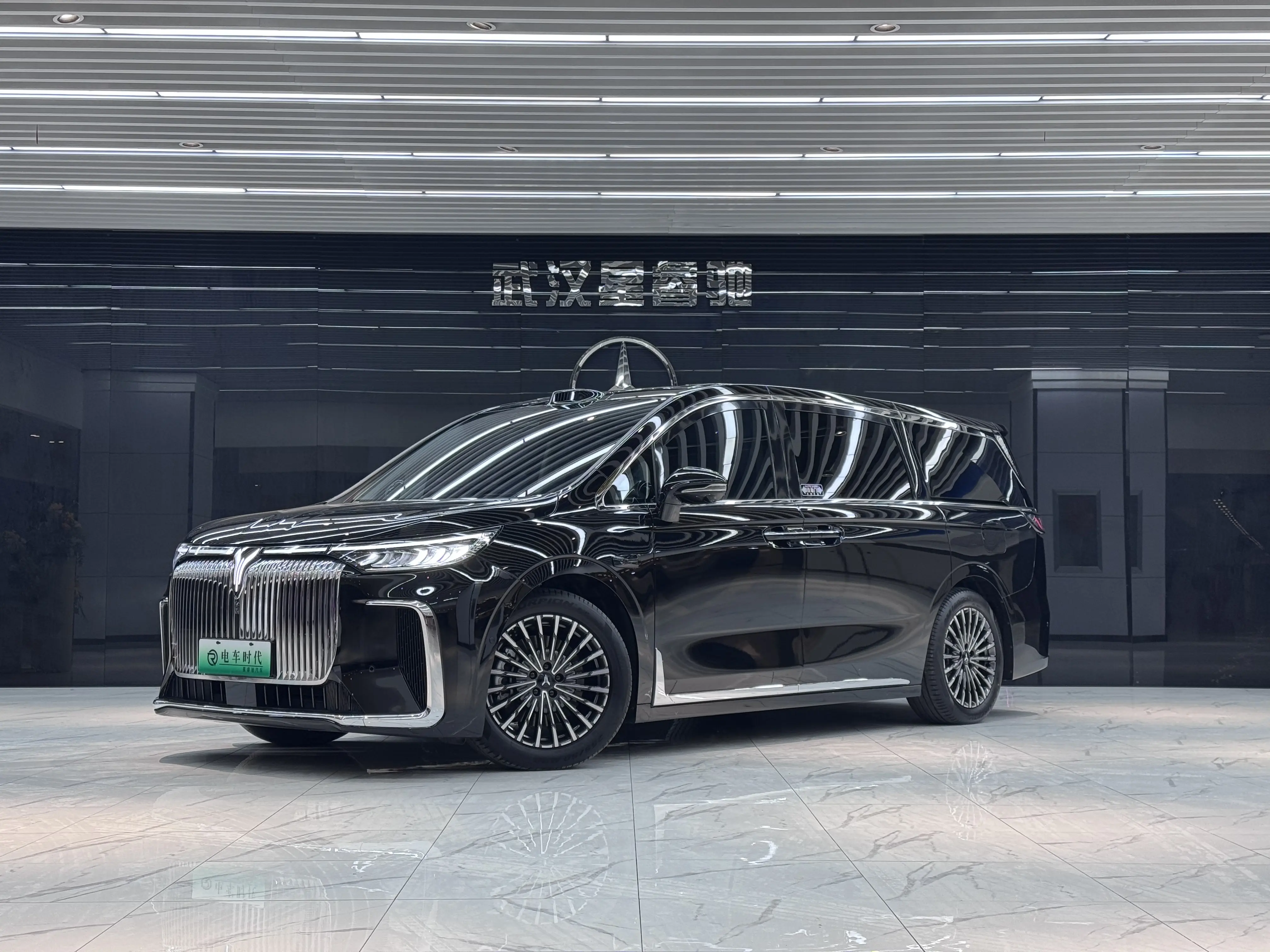 Voyah Lantu Dreamer PHEV  из Китая