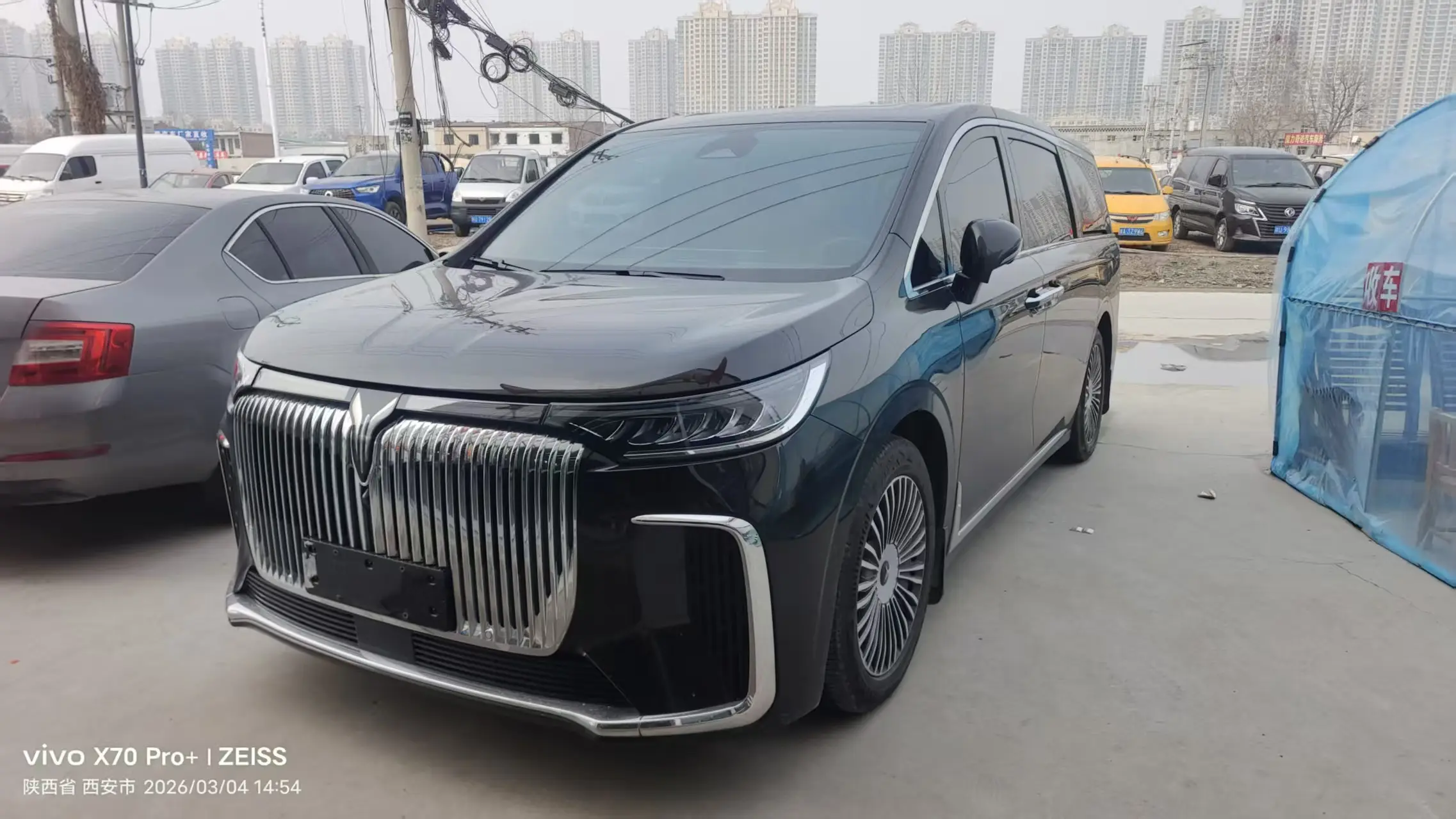 Voyah Lantu Dreamer PHEV  из Китая