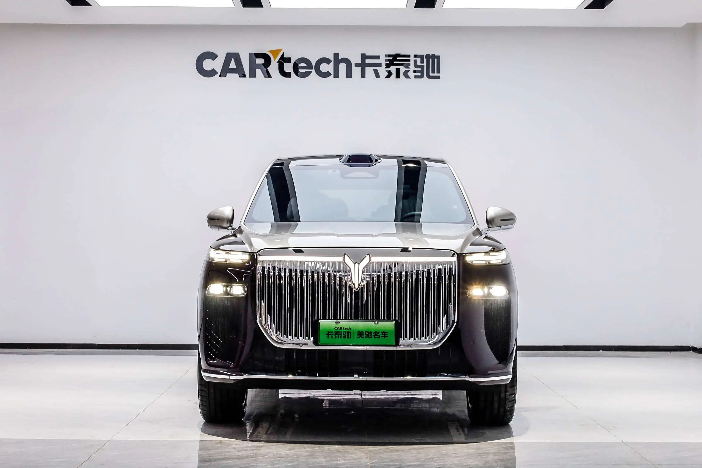 Voyah Lantu Taishan  из Китая