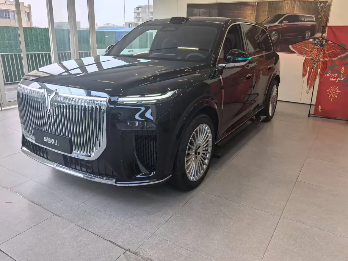 Voyah Lantu Taishan  из Китая