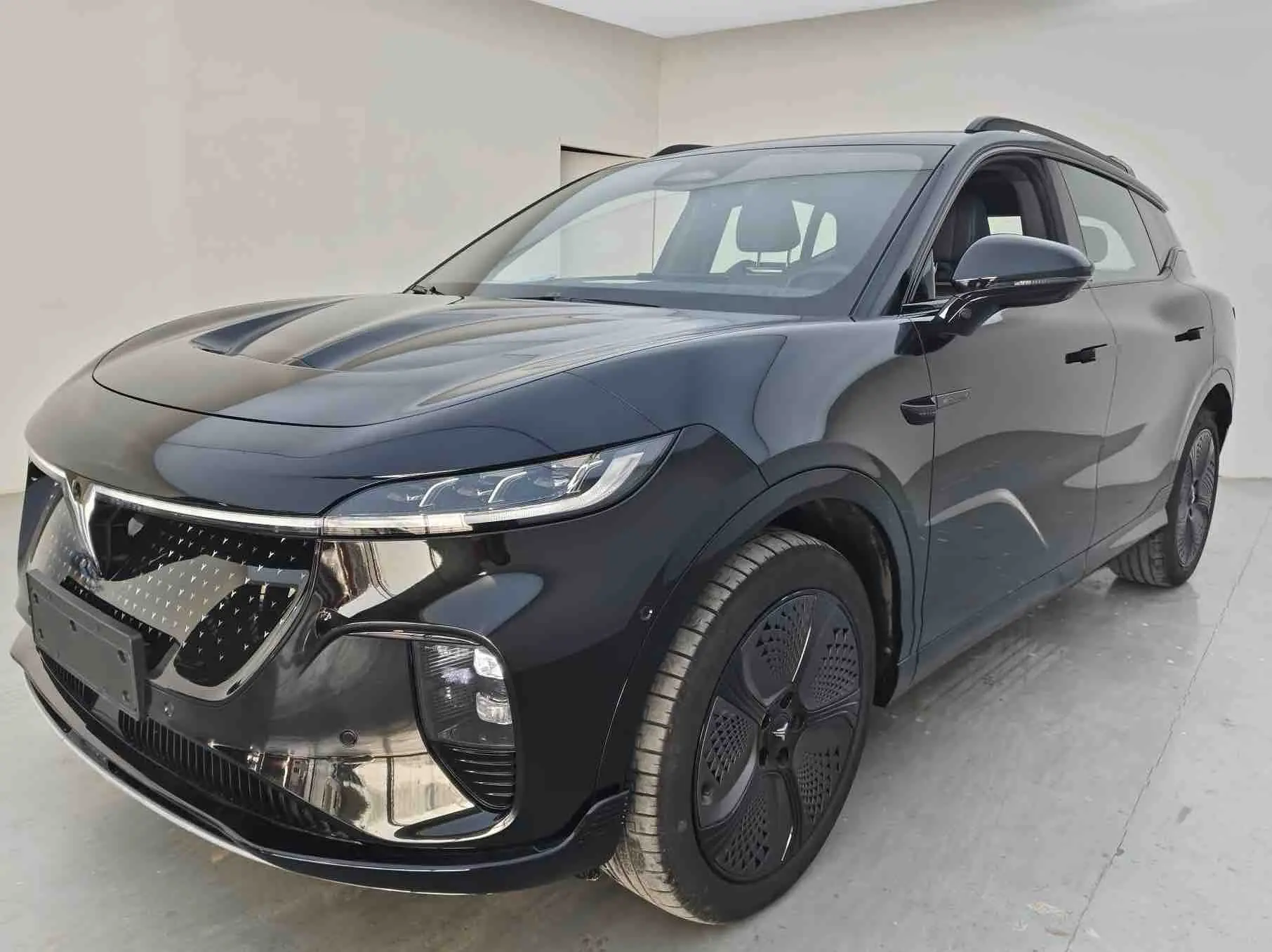 Voyah Courage  из Китая