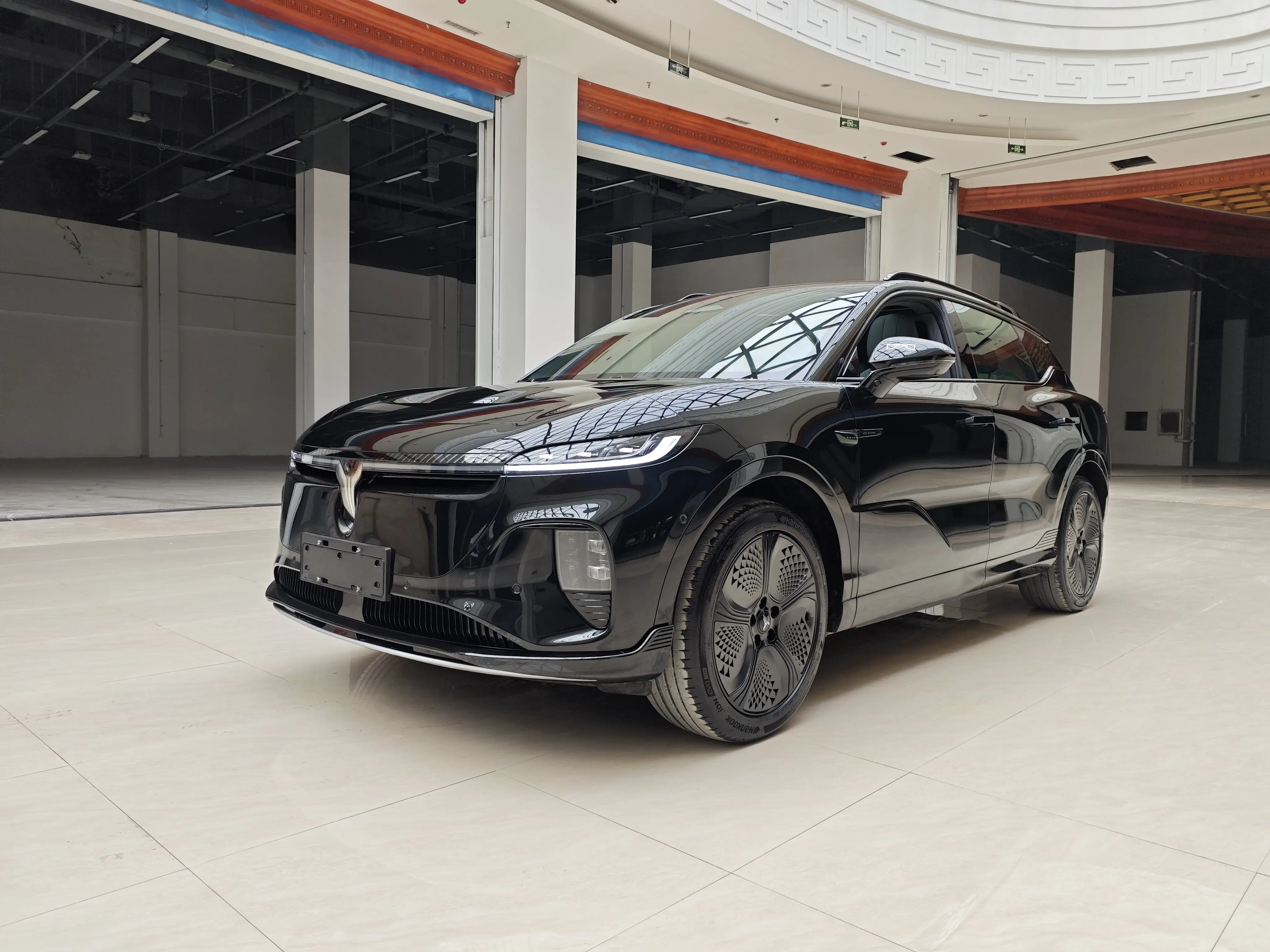 Voyah Courage  из Китая