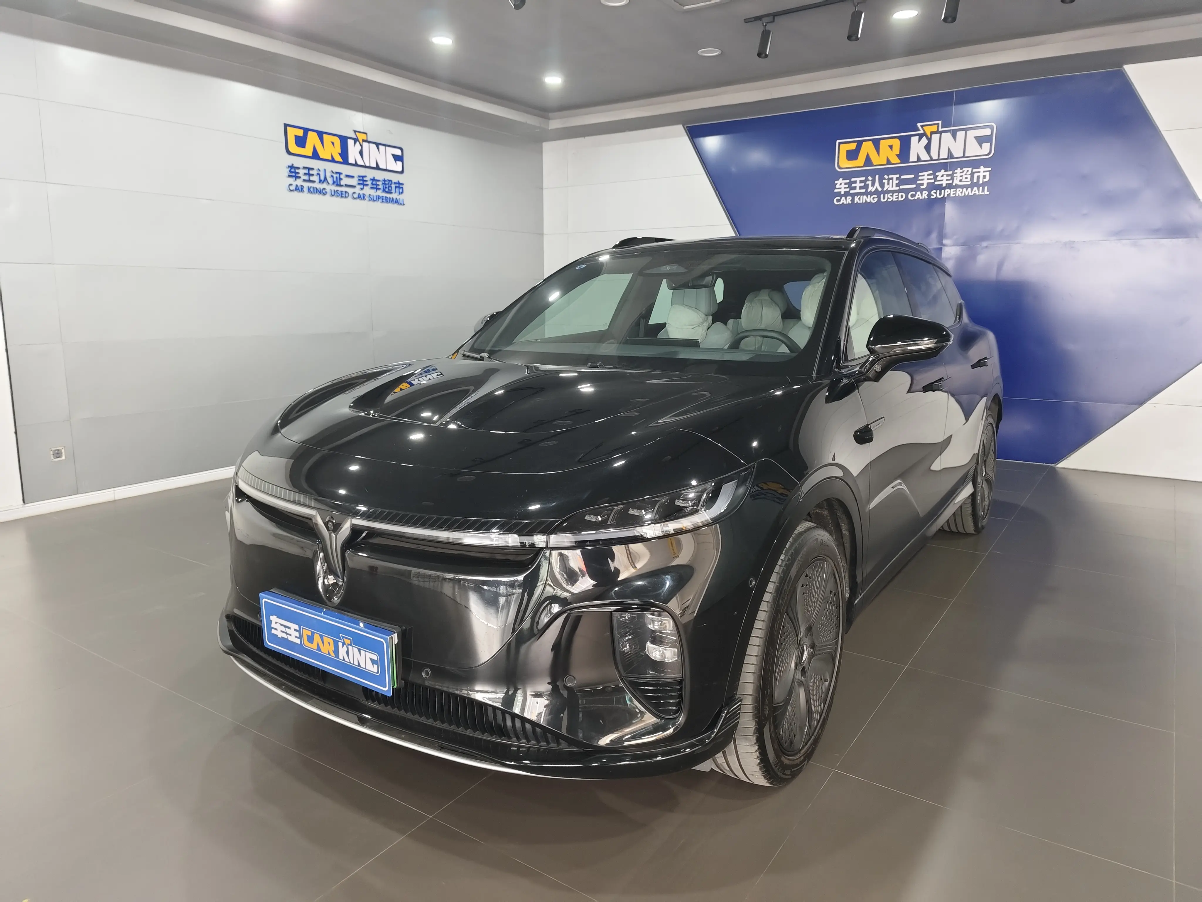 Voyah Courage  из Китая