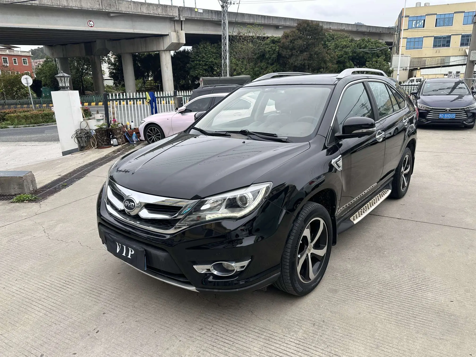 BYD S7  из Китая