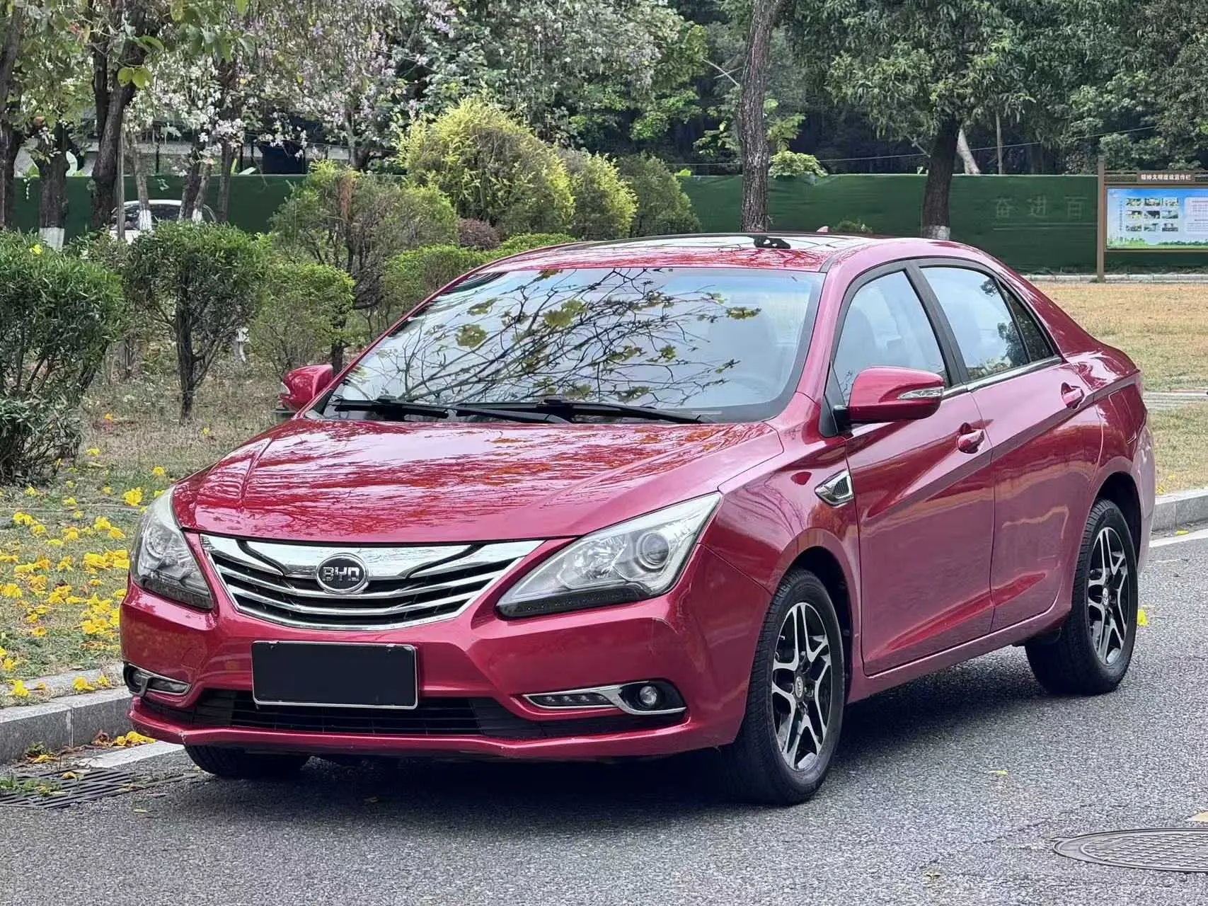 BYD G5  из Китая